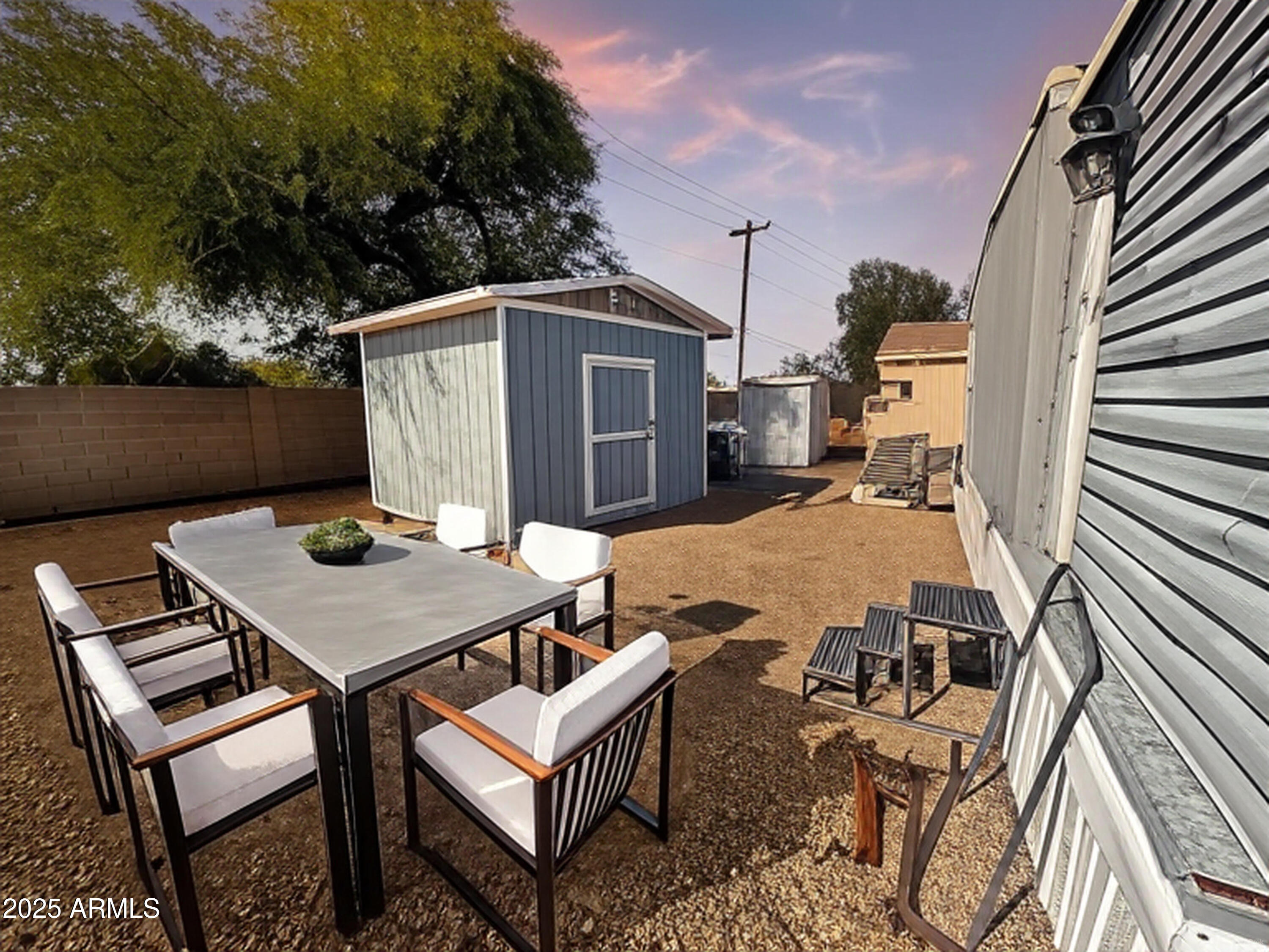 201 S Greenfield Road, 18