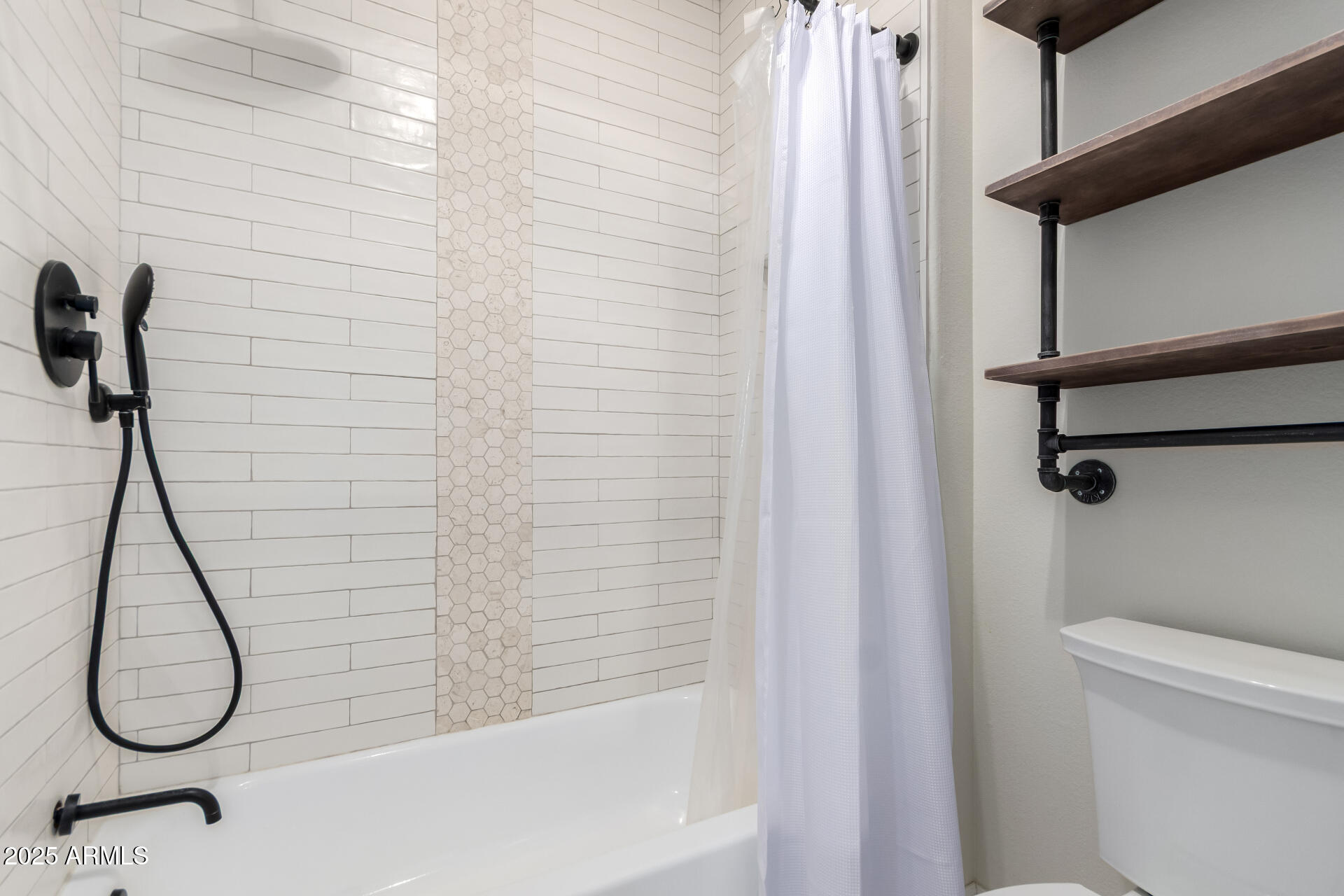 4925 E DESERT COVE Avenue, 210