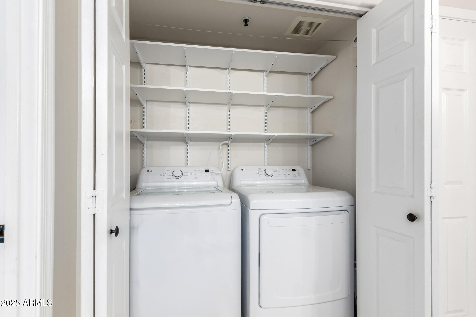 4925 E DESERT COVE Avenue, 210