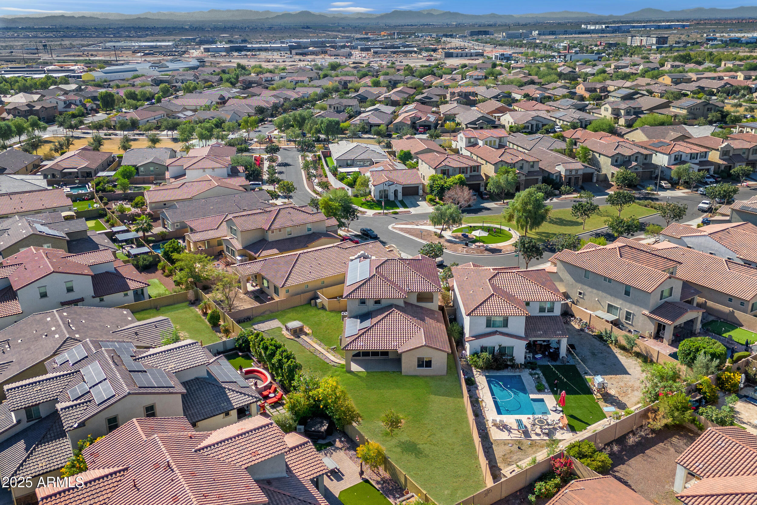 2365 N SPRINGFIELD Street