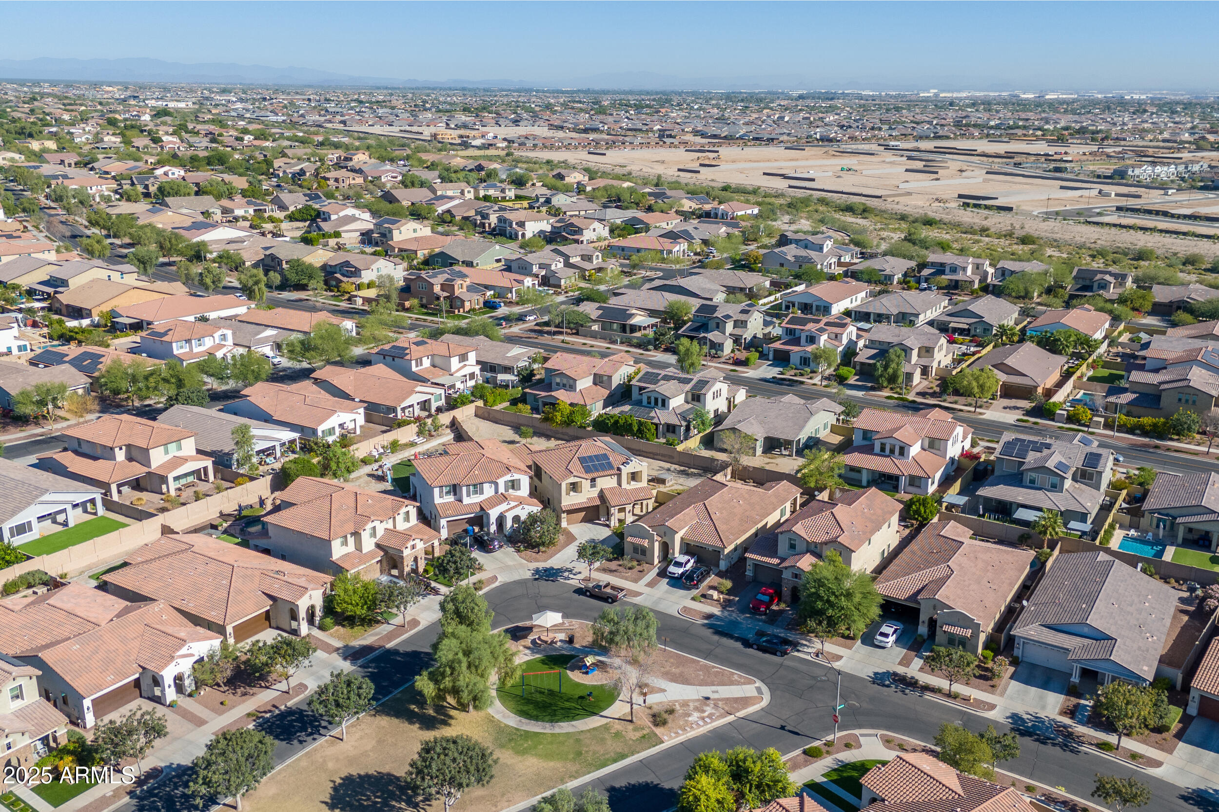 2365 N SPRINGFIELD Street