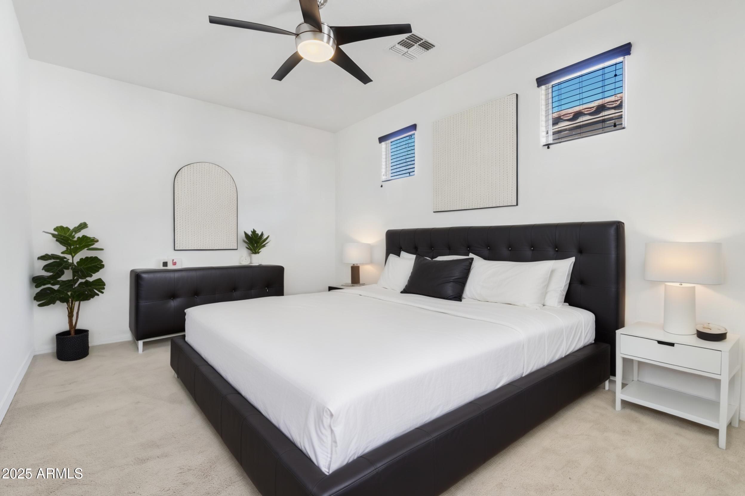 2365 N SPRINGFIELD Street