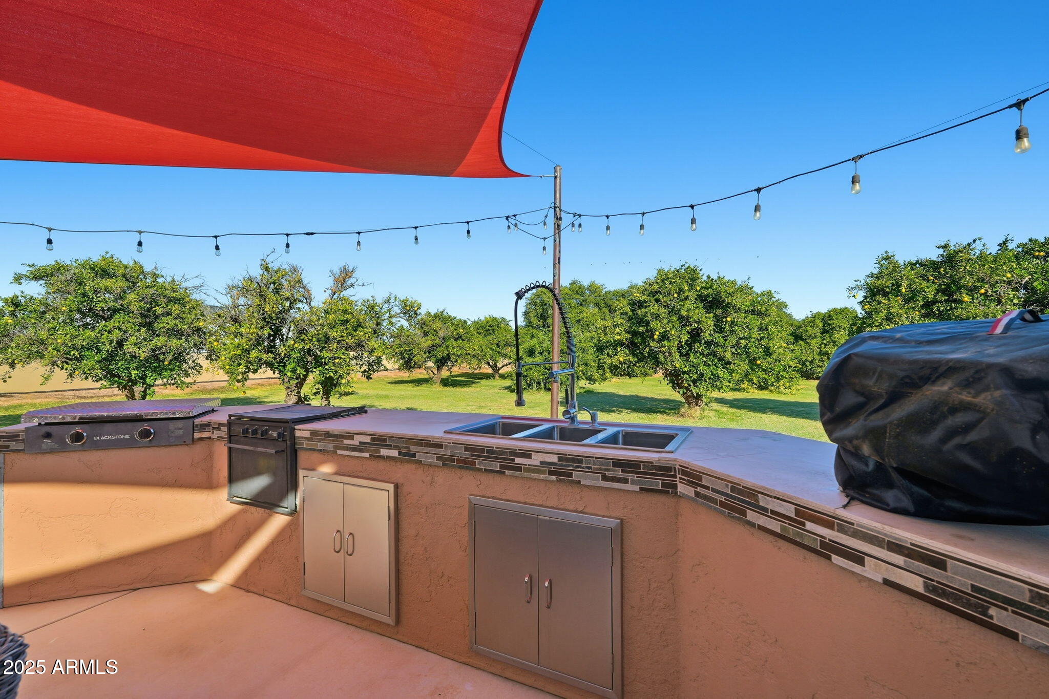 17244 E CHESTNUT Drive