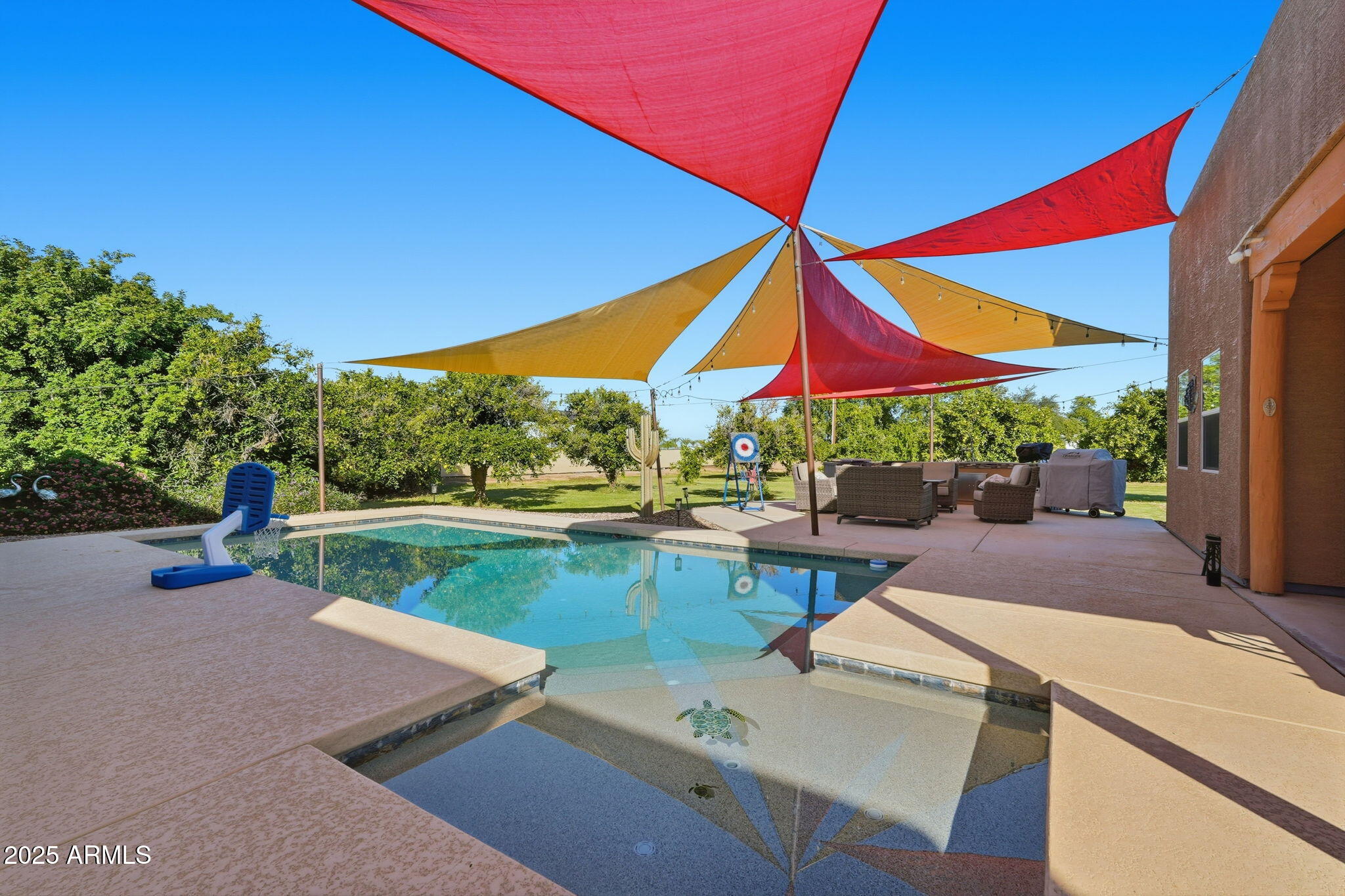 17244 E CHESTNUT Drive