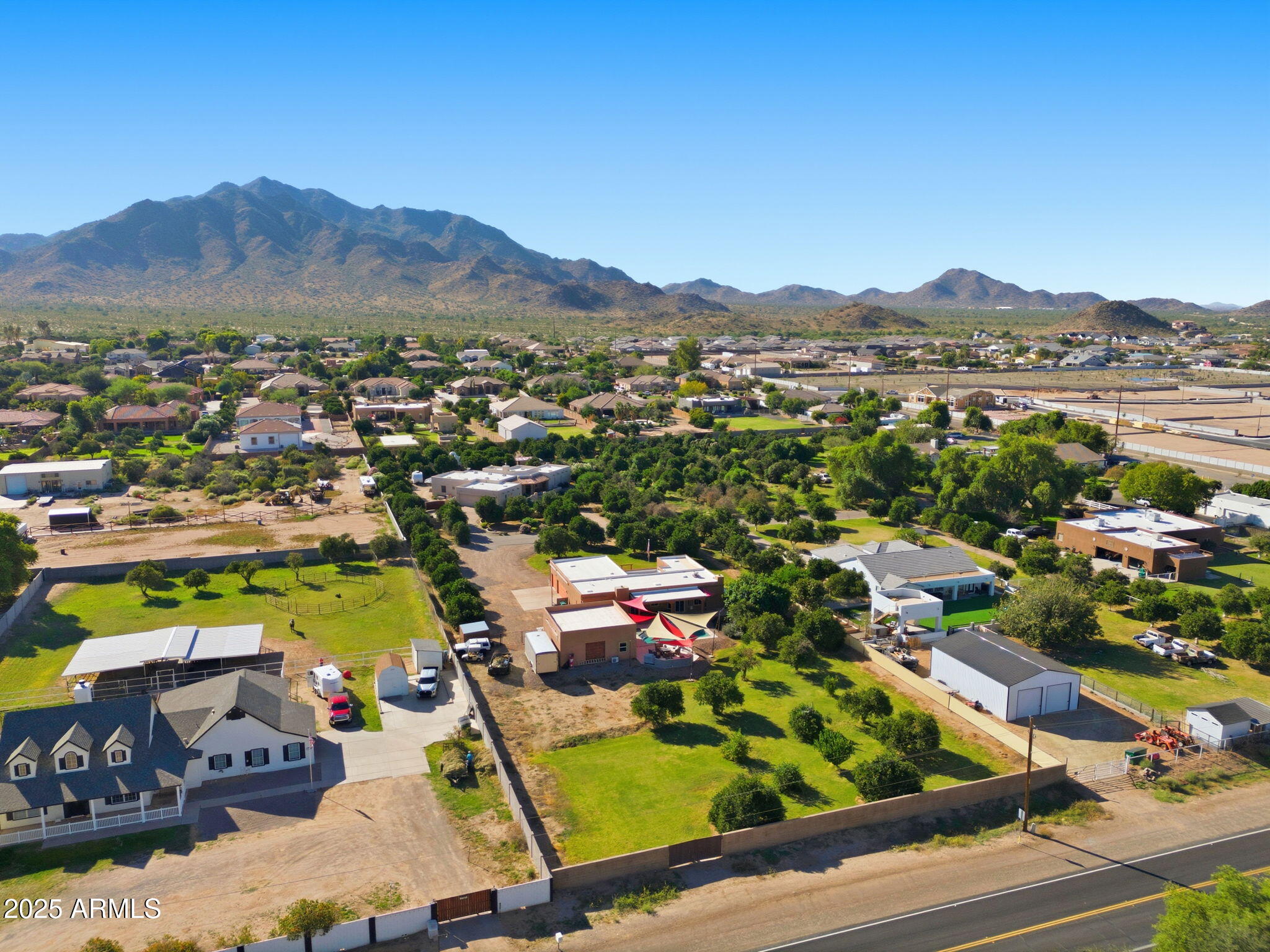 17244 E CHESTNUT Drive