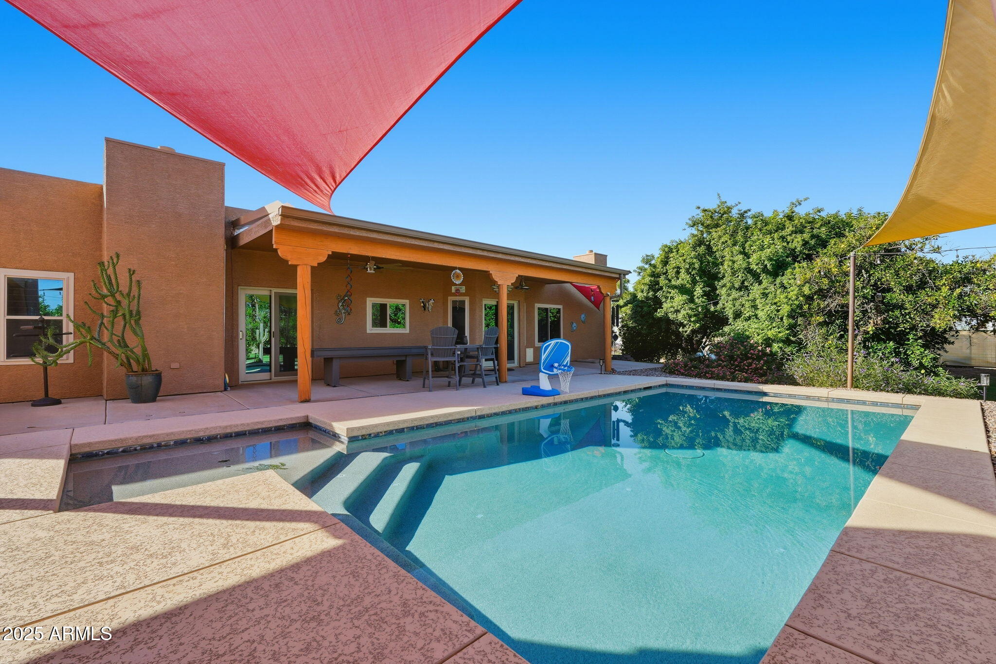 17244 E CHESTNUT Drive