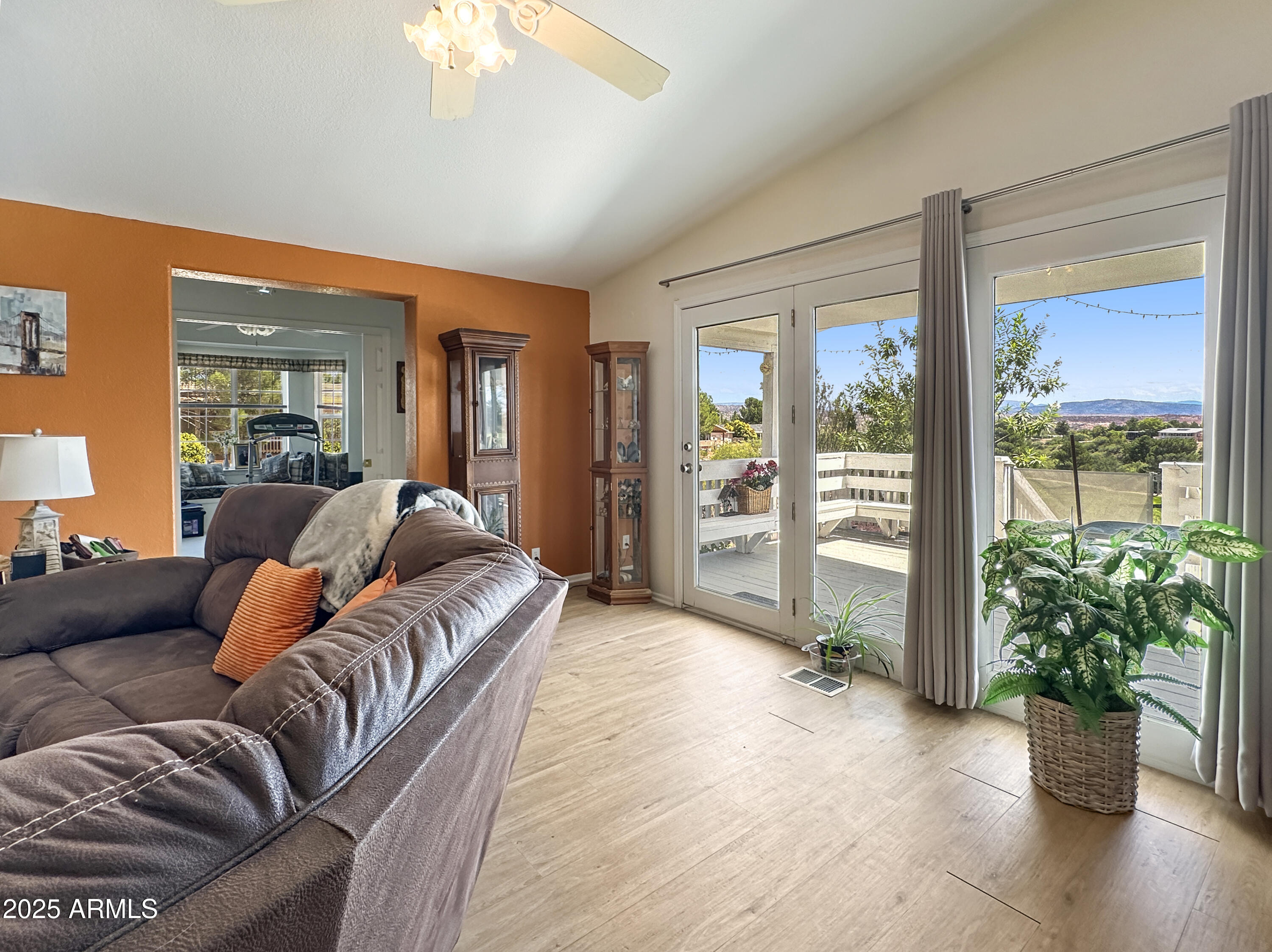 2050 W State Route 89A, 239