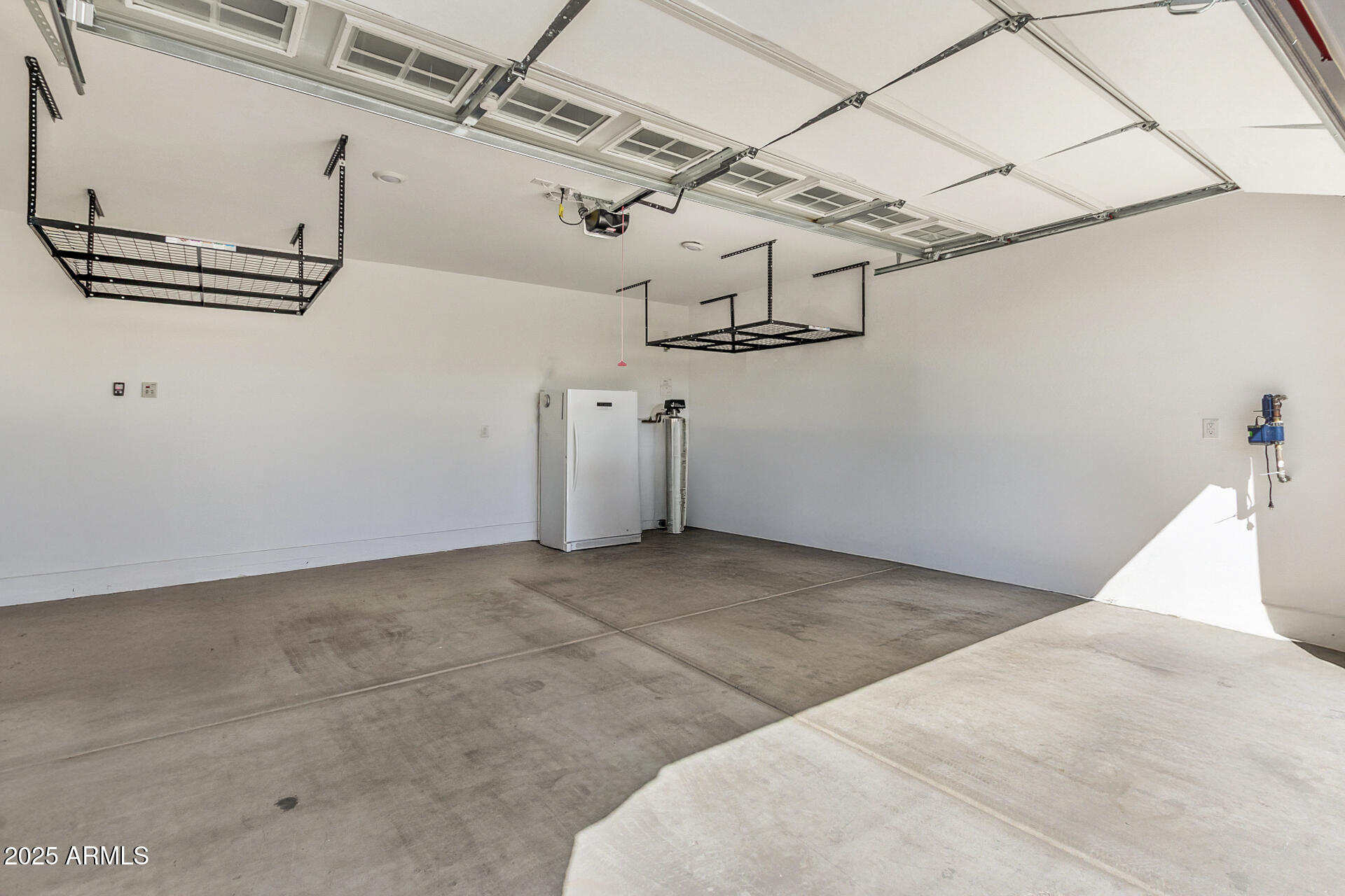 16852 W EVERGREEN Road