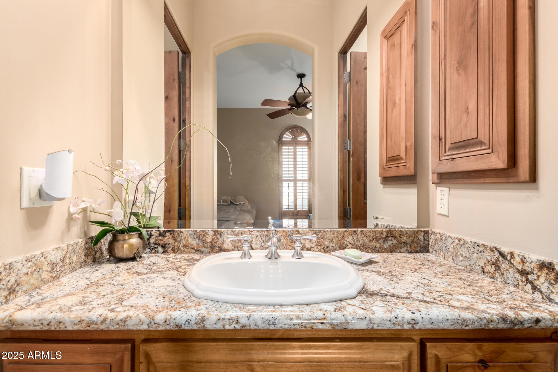 19831 W CLARENDON Avenue