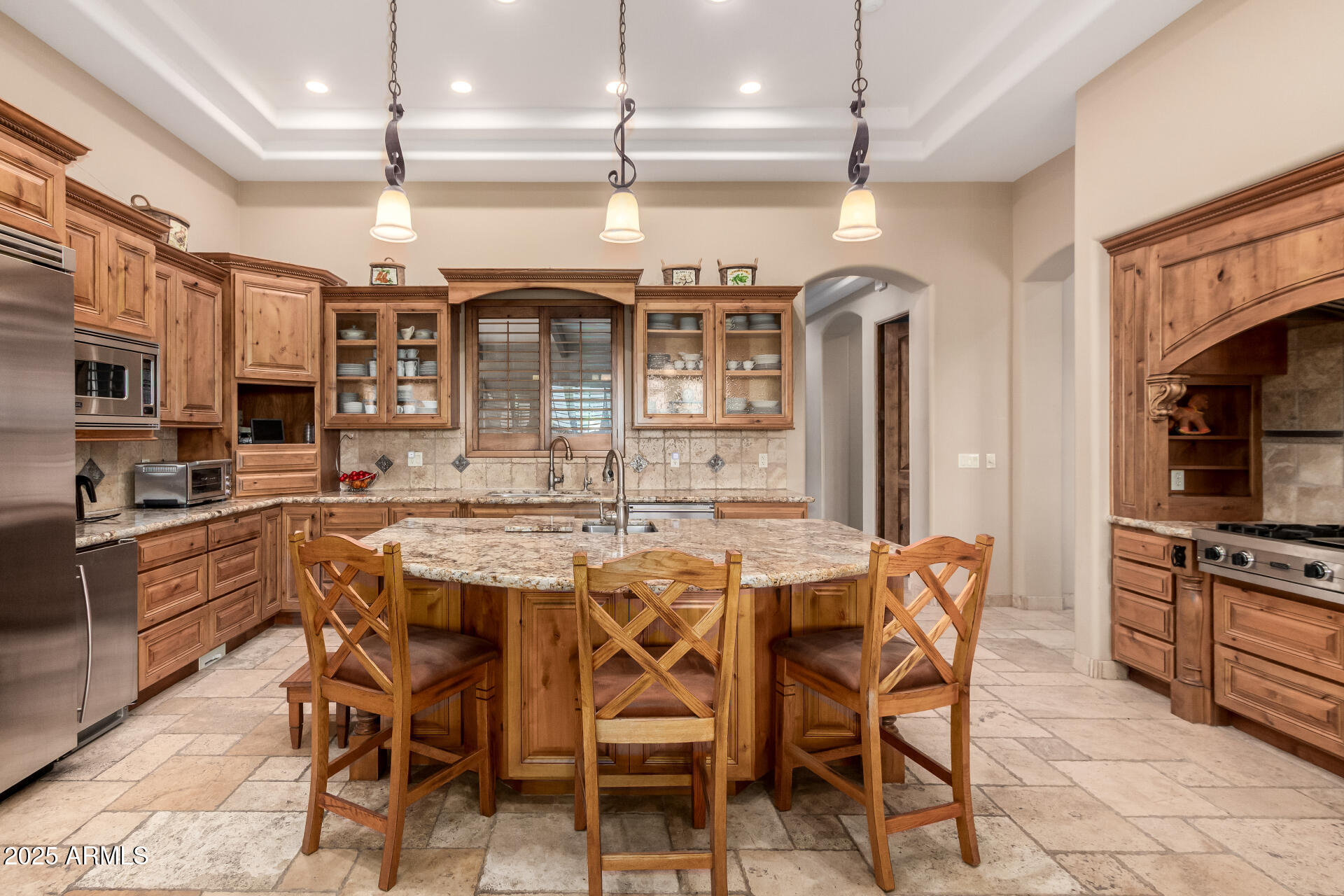 19831 W CLARENDON Avenue