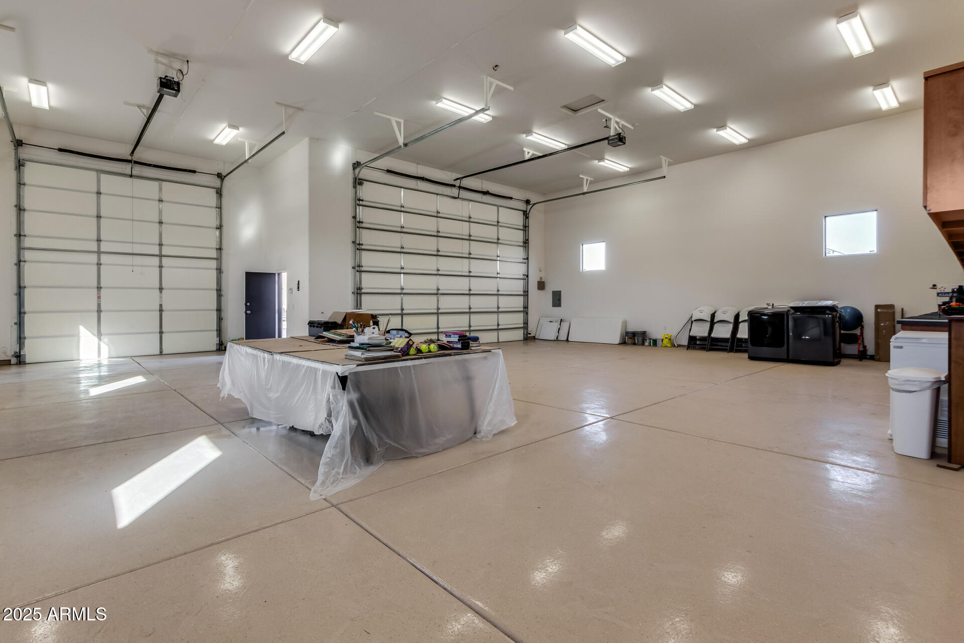 19831 W CLARENDON Avenue