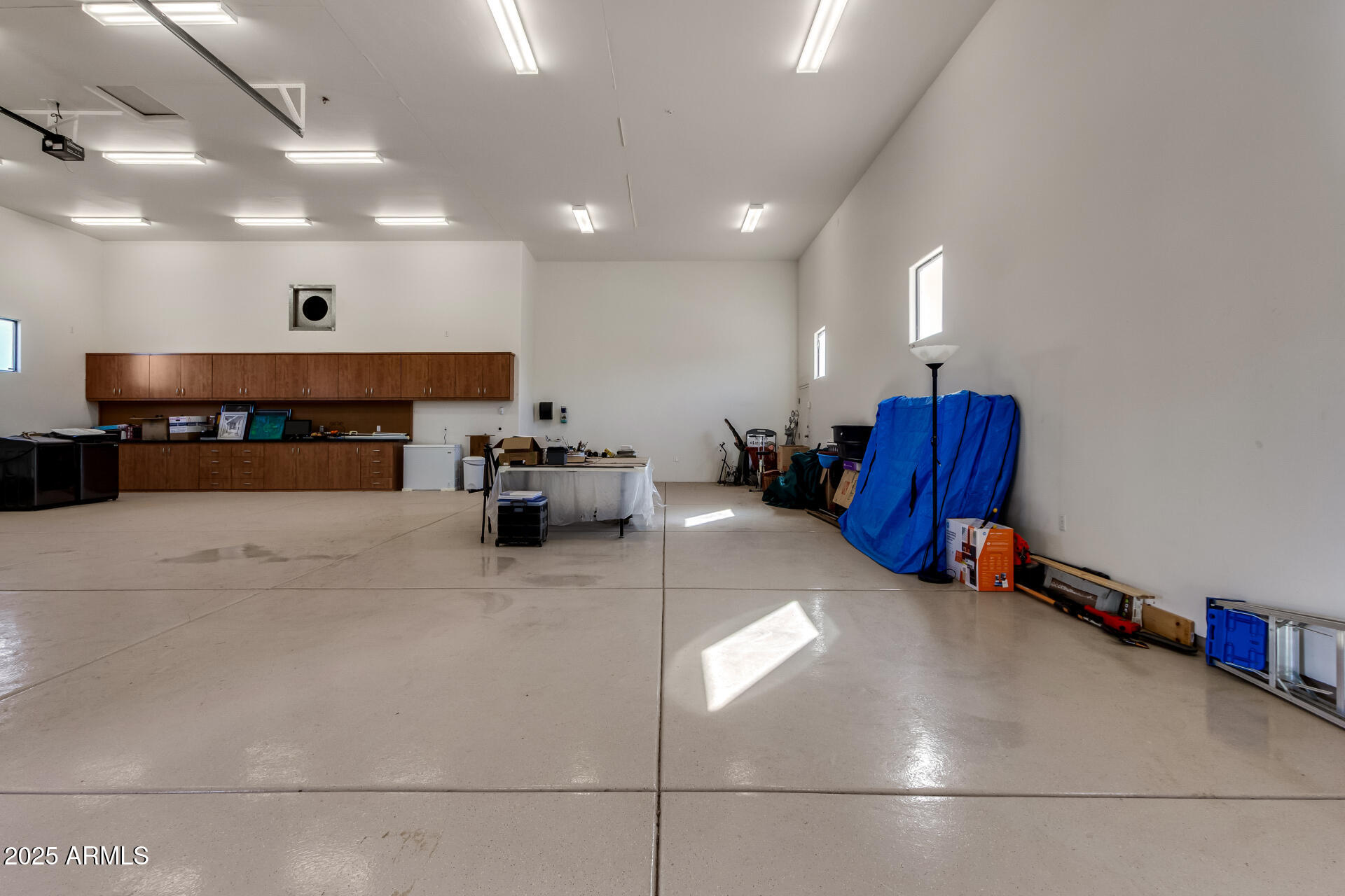 19831 W CLARENDON Avenue