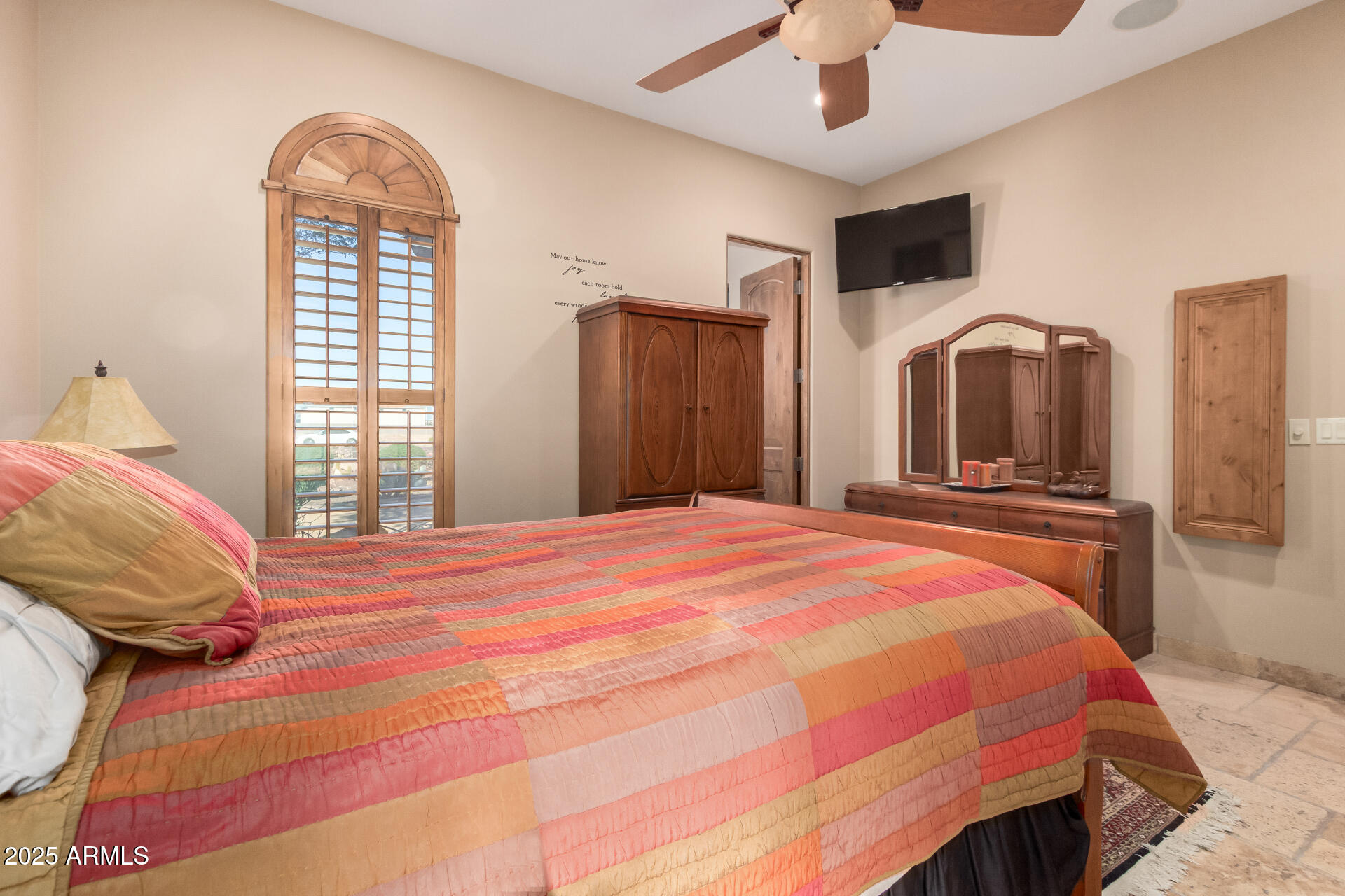 19831 W CLARENDON Avenue