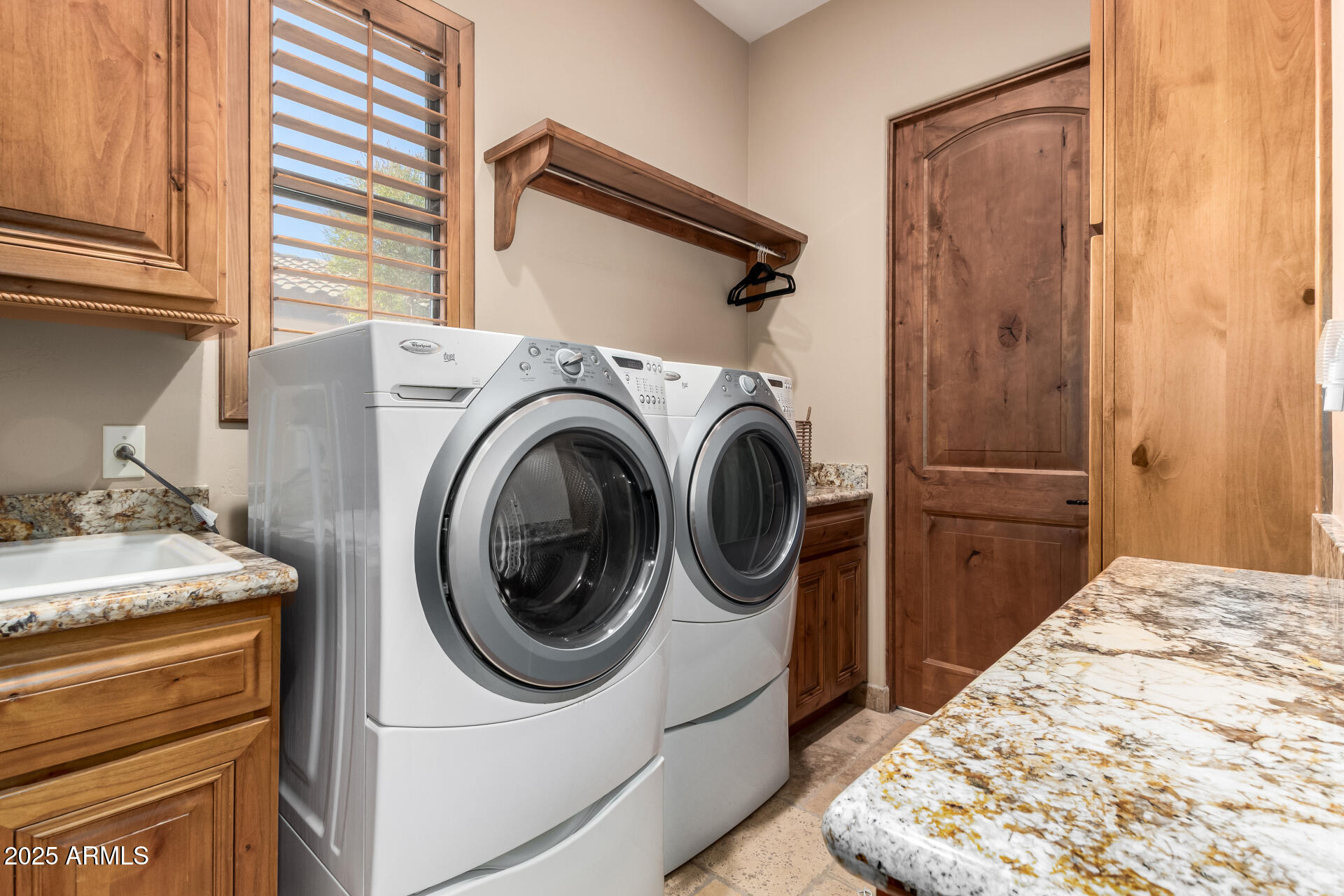 19831 W CLARENDON Avenue