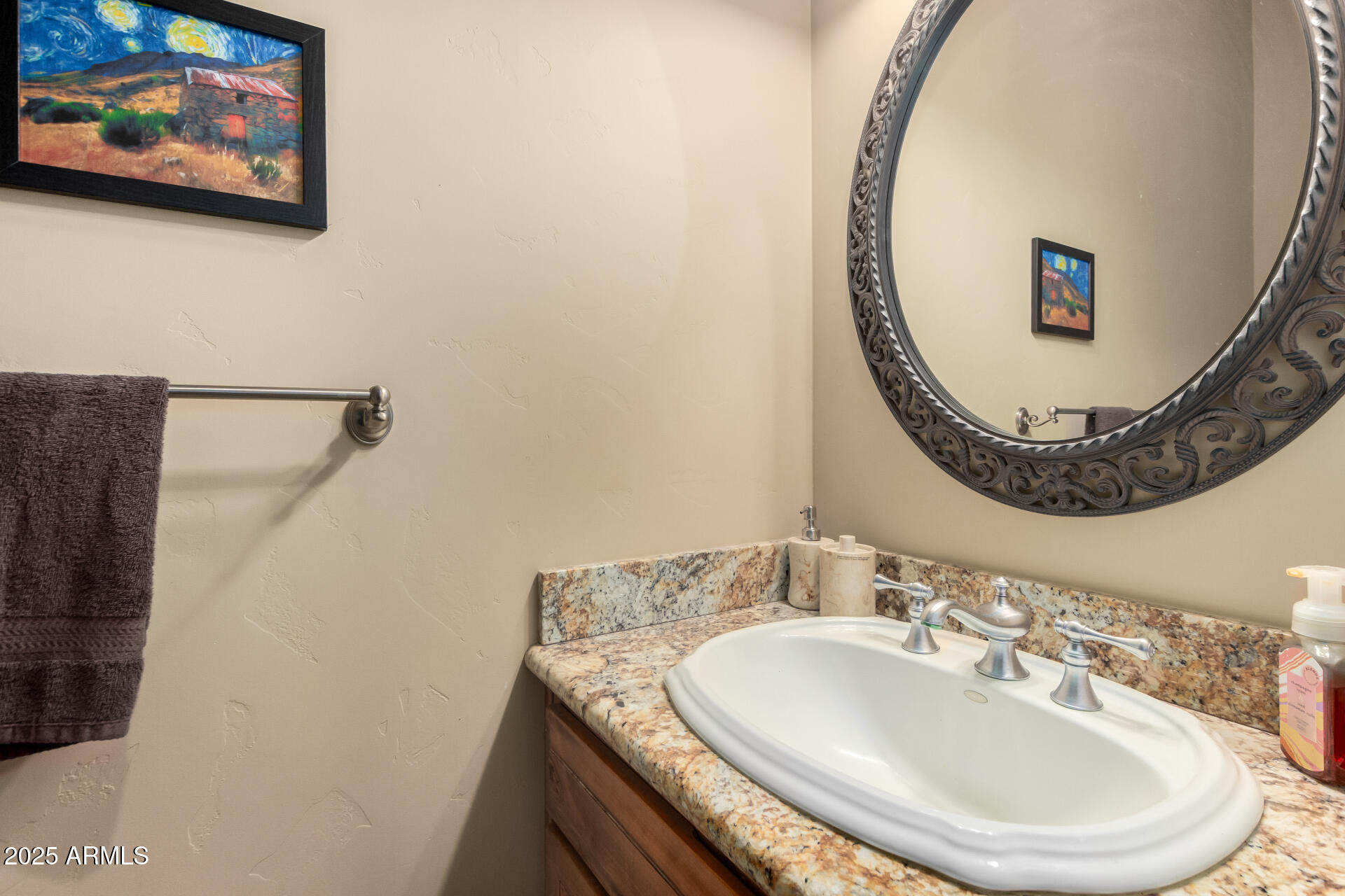 19831 W CLARENDON Avenue