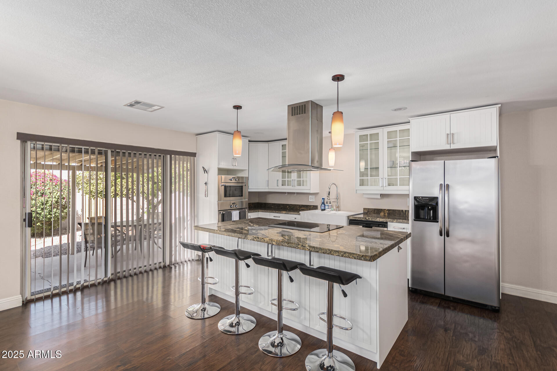 8640 E WILSHIRE Drive