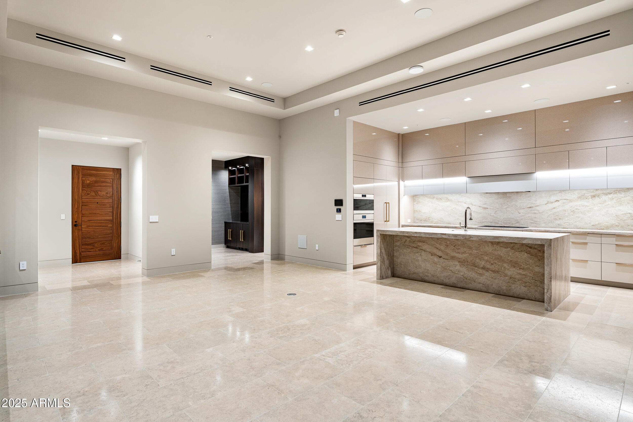 6587 N PALMERAIE Boulevard 3010