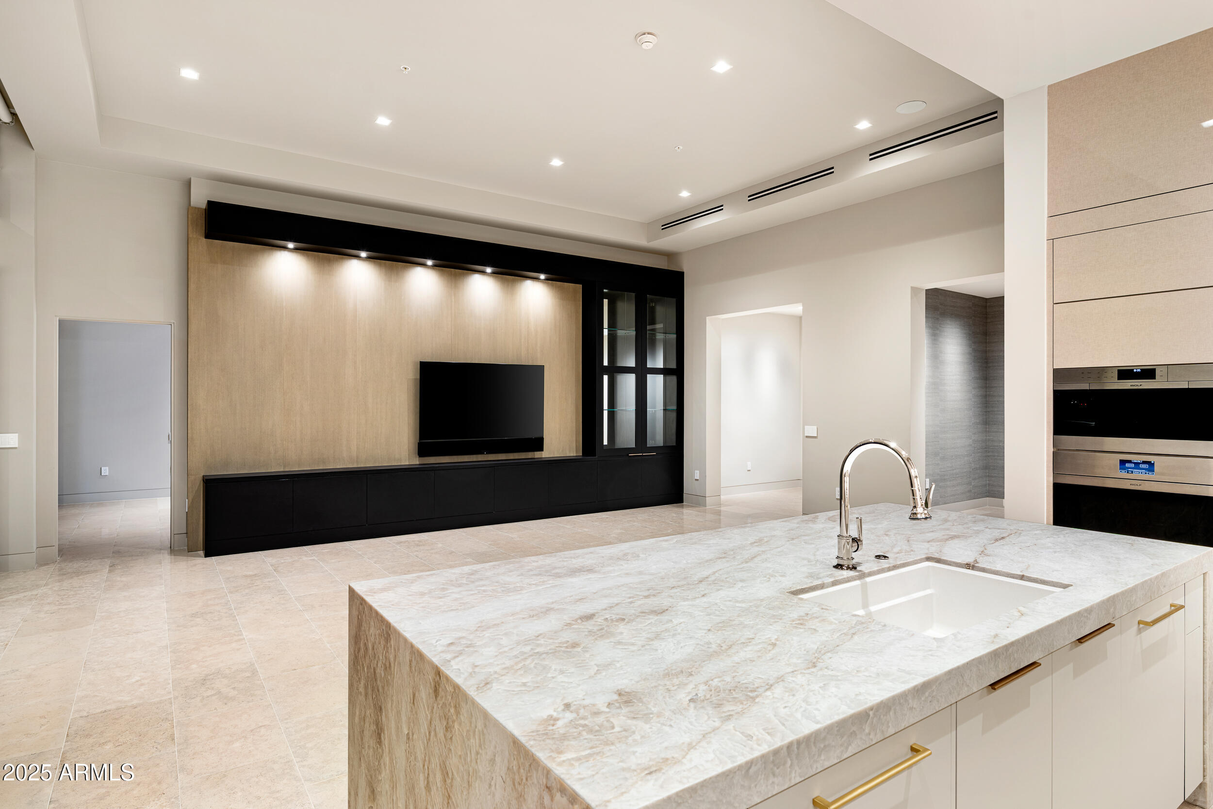 6587 N PALMERAIE Boulevard 3010