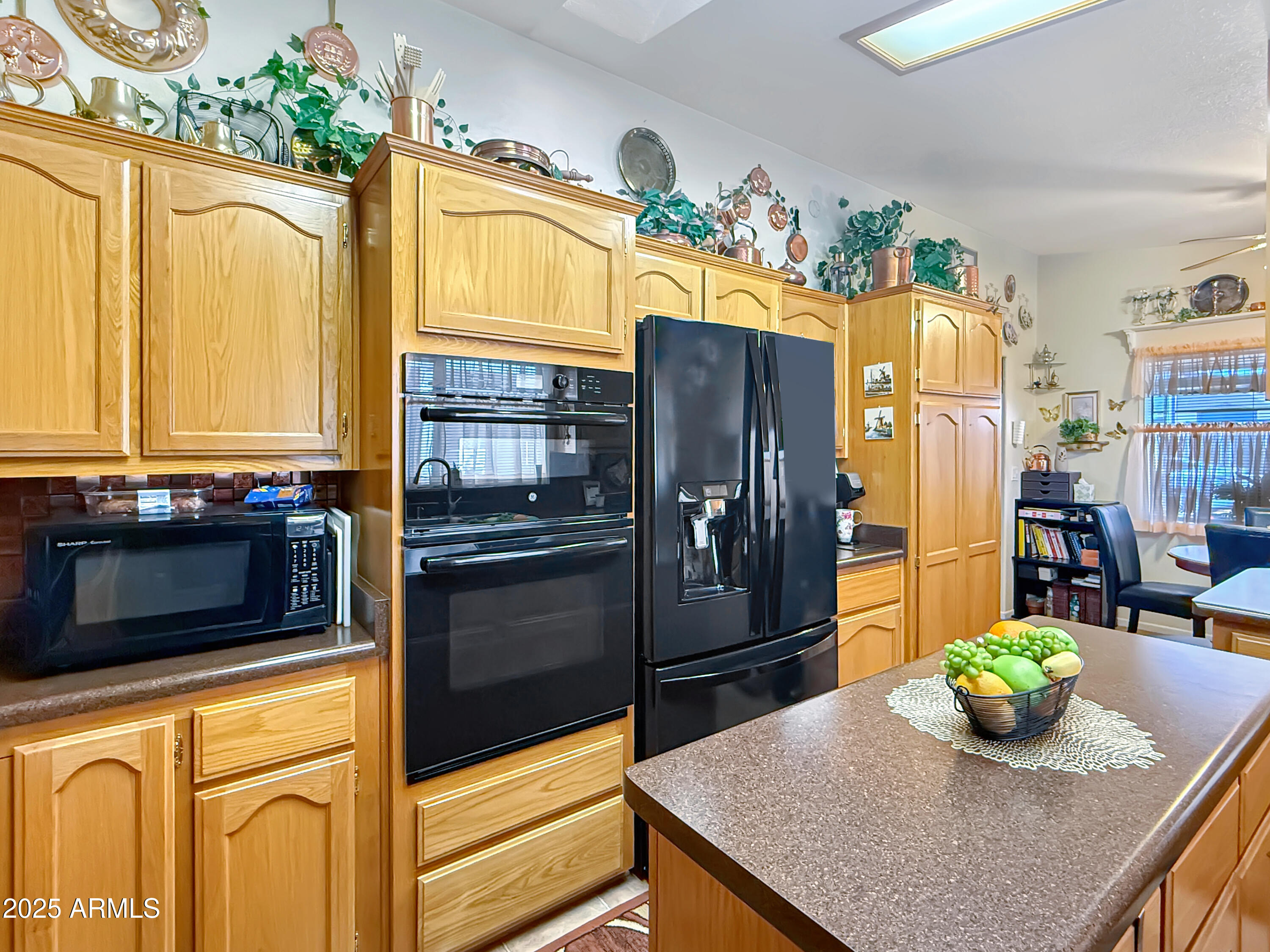 3700 E TOMAHAWK Road 102