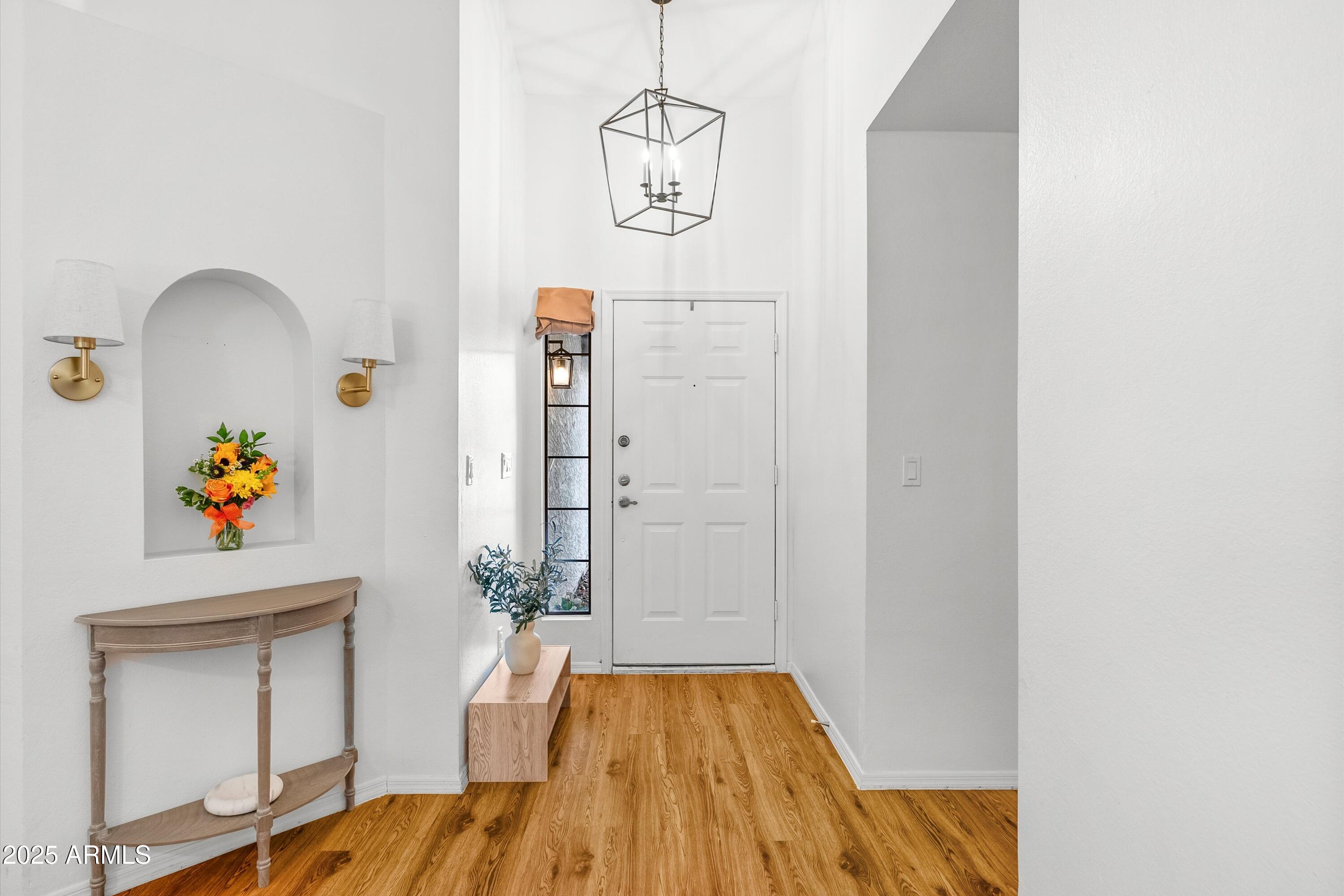 3925 E MONTE CRISTO Avenue