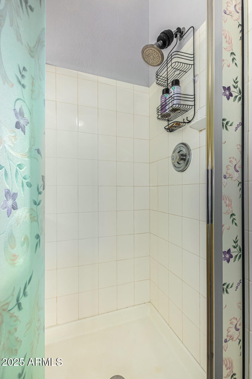 840 S PINEVIEW Drive