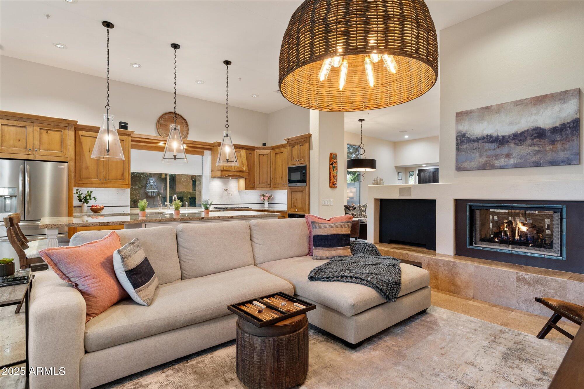 6758 E NIGHTINGALE STAR Circle