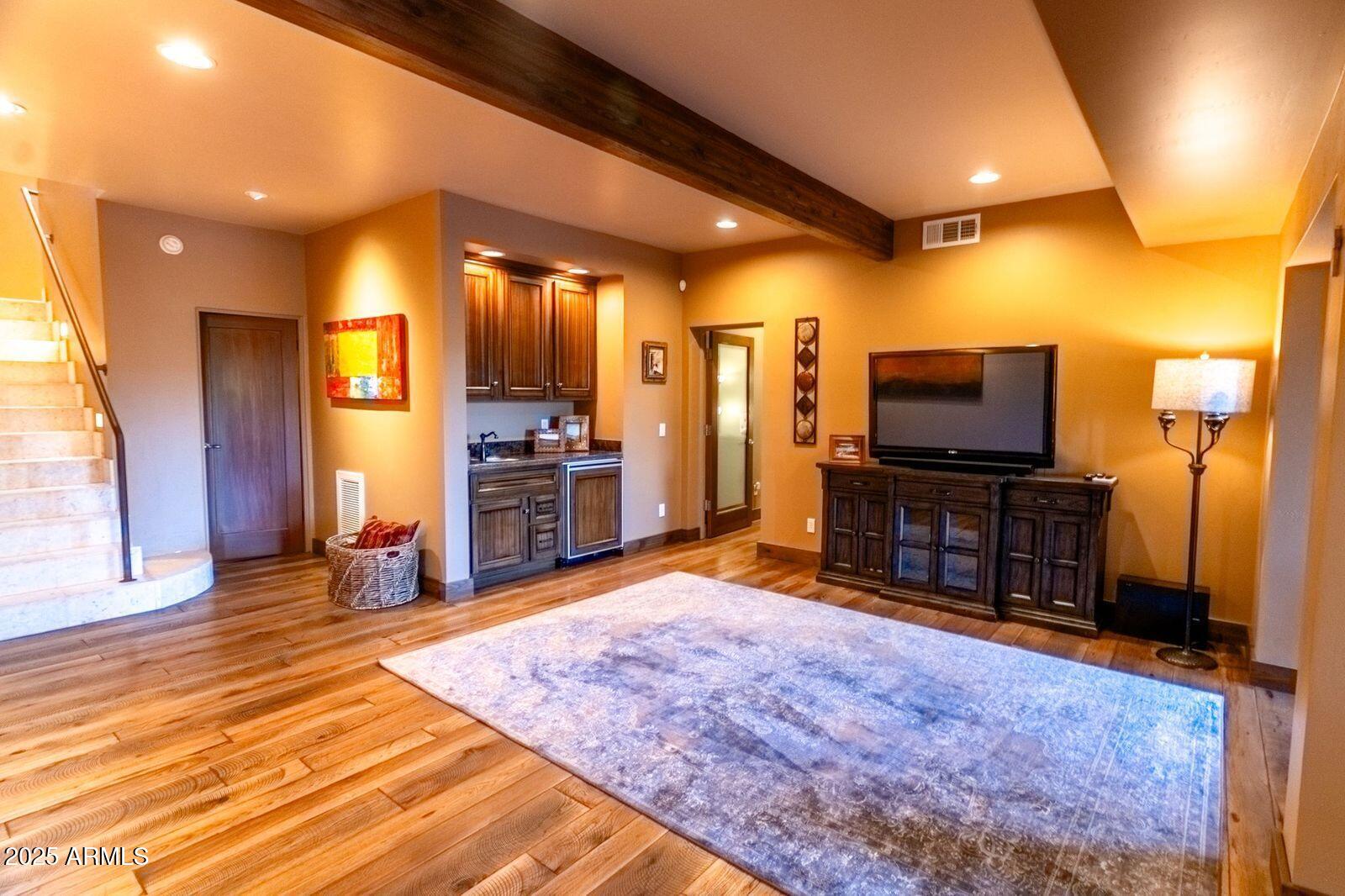 2702 E WILD ROSE Circle