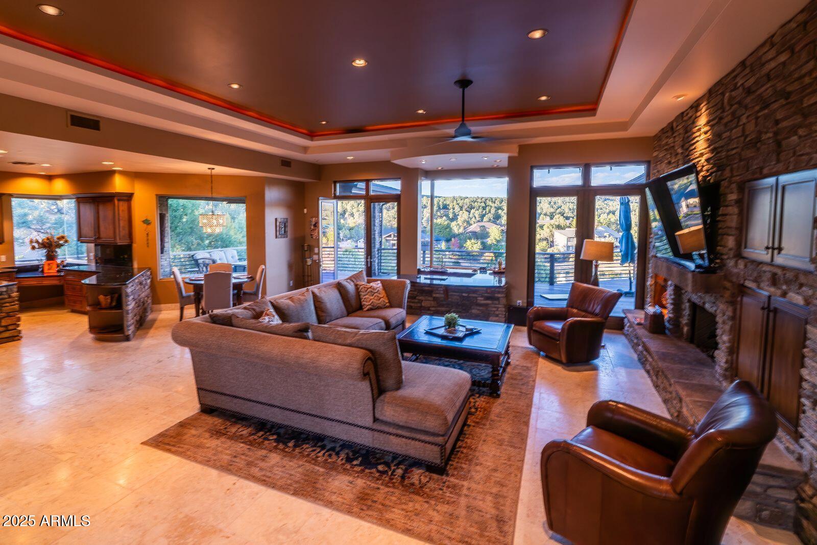 2702 E WILD ROSE Circle