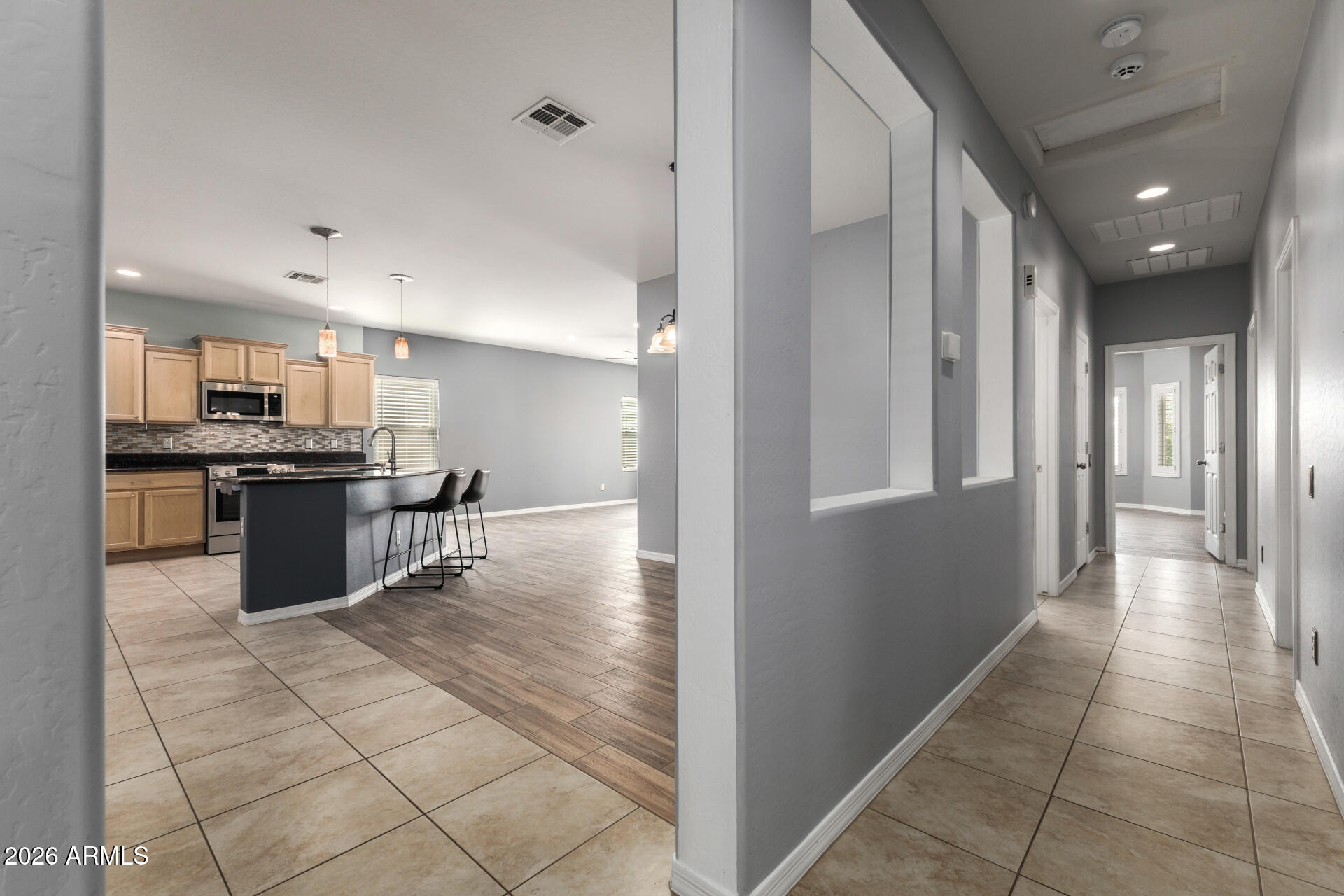4620 S HASSETT