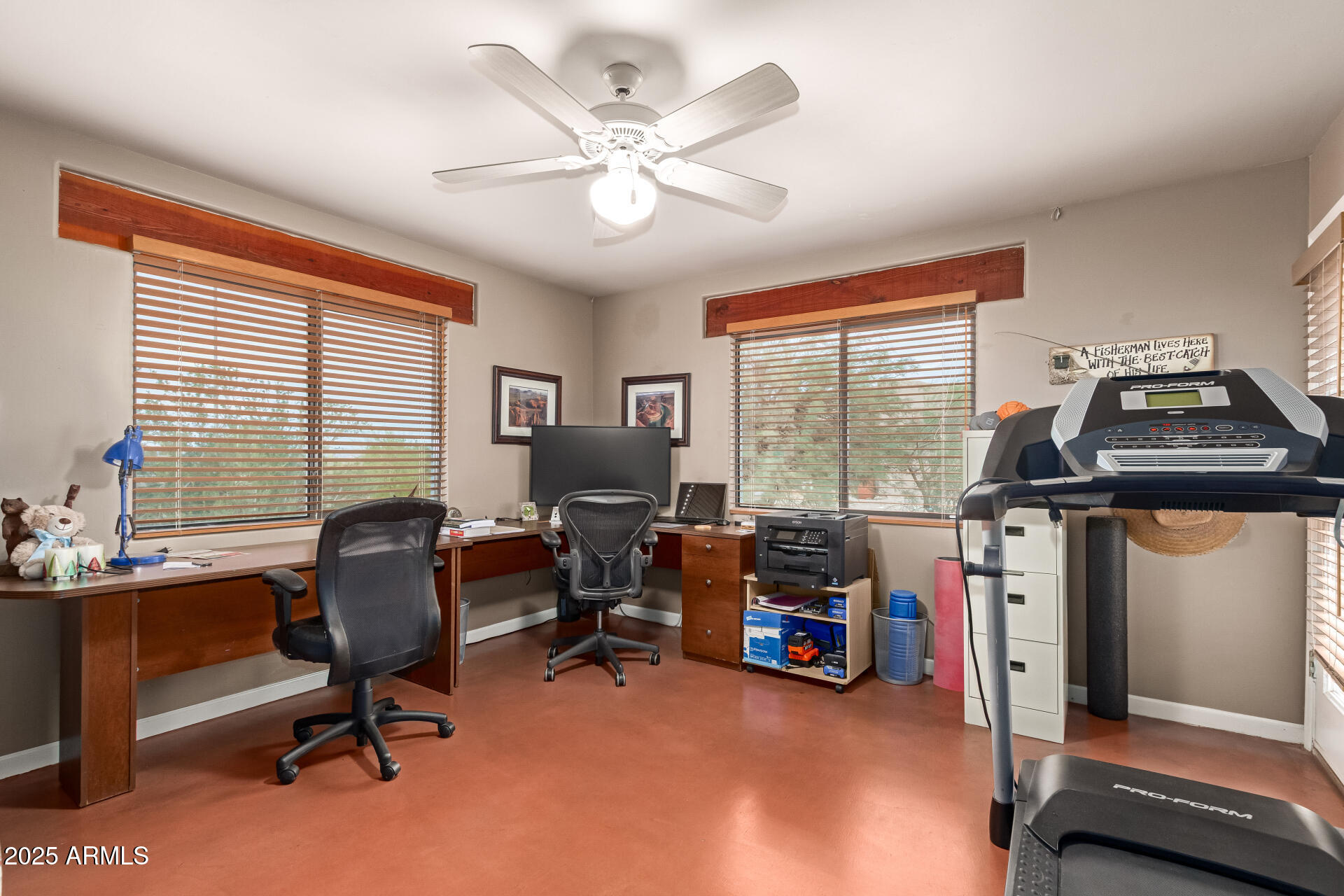 2535 W SUNRISE Drive