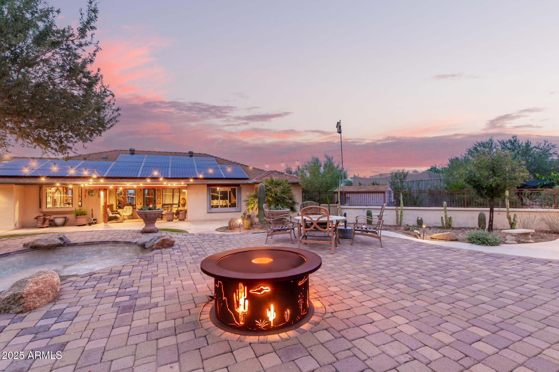 2535 W SUNRISE Drive