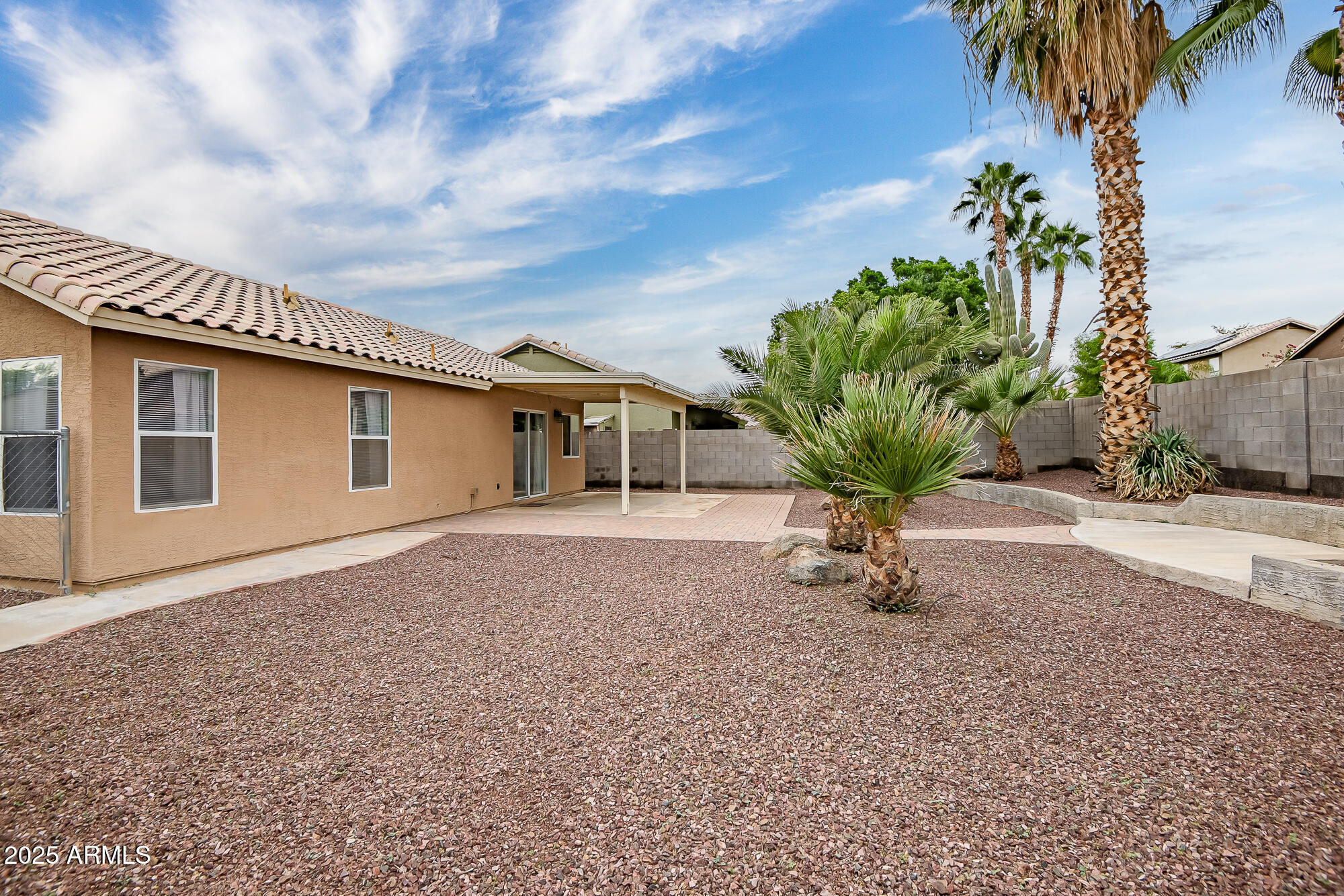 16230 W SHERMAN Street