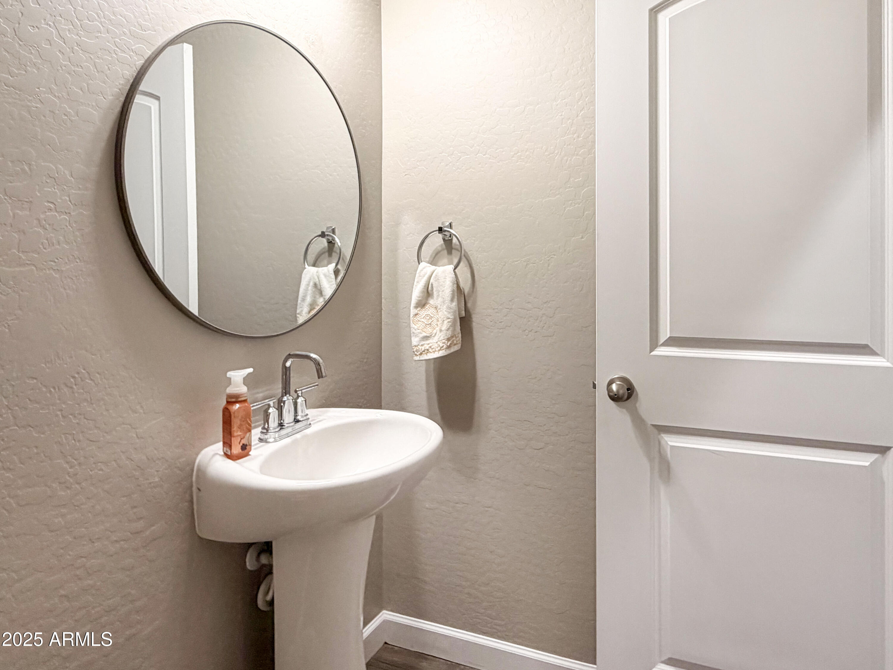 8442 W MILLERTON Way