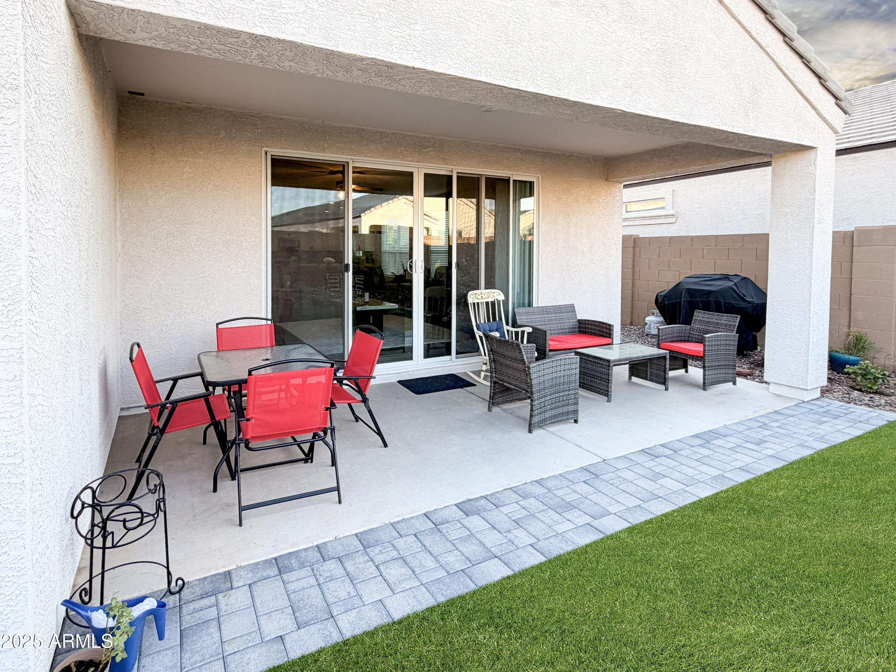 8442 W MILLERTON Way