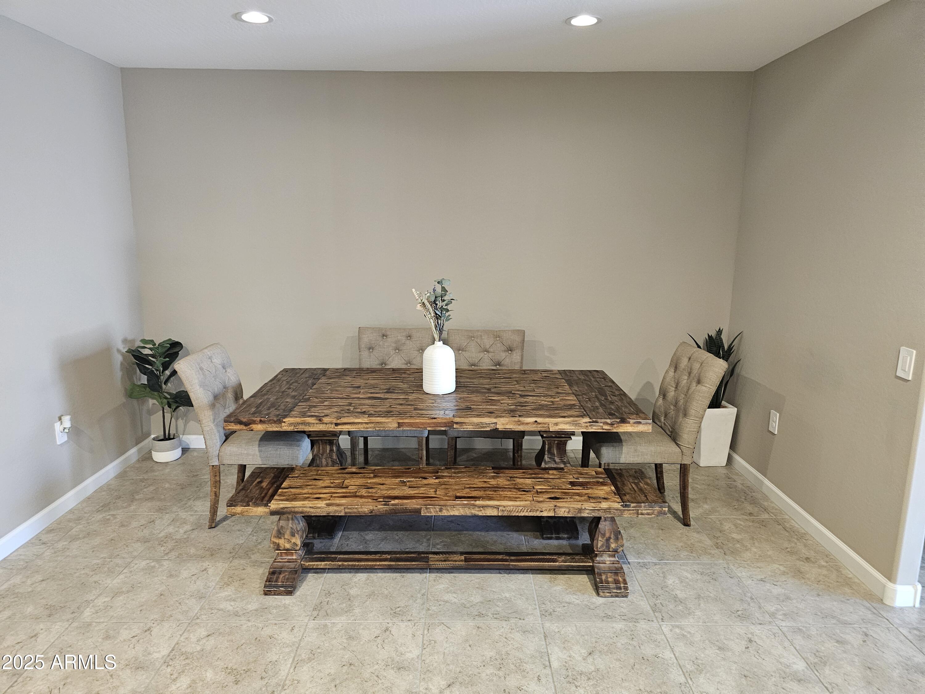 18832 W MADISON Street