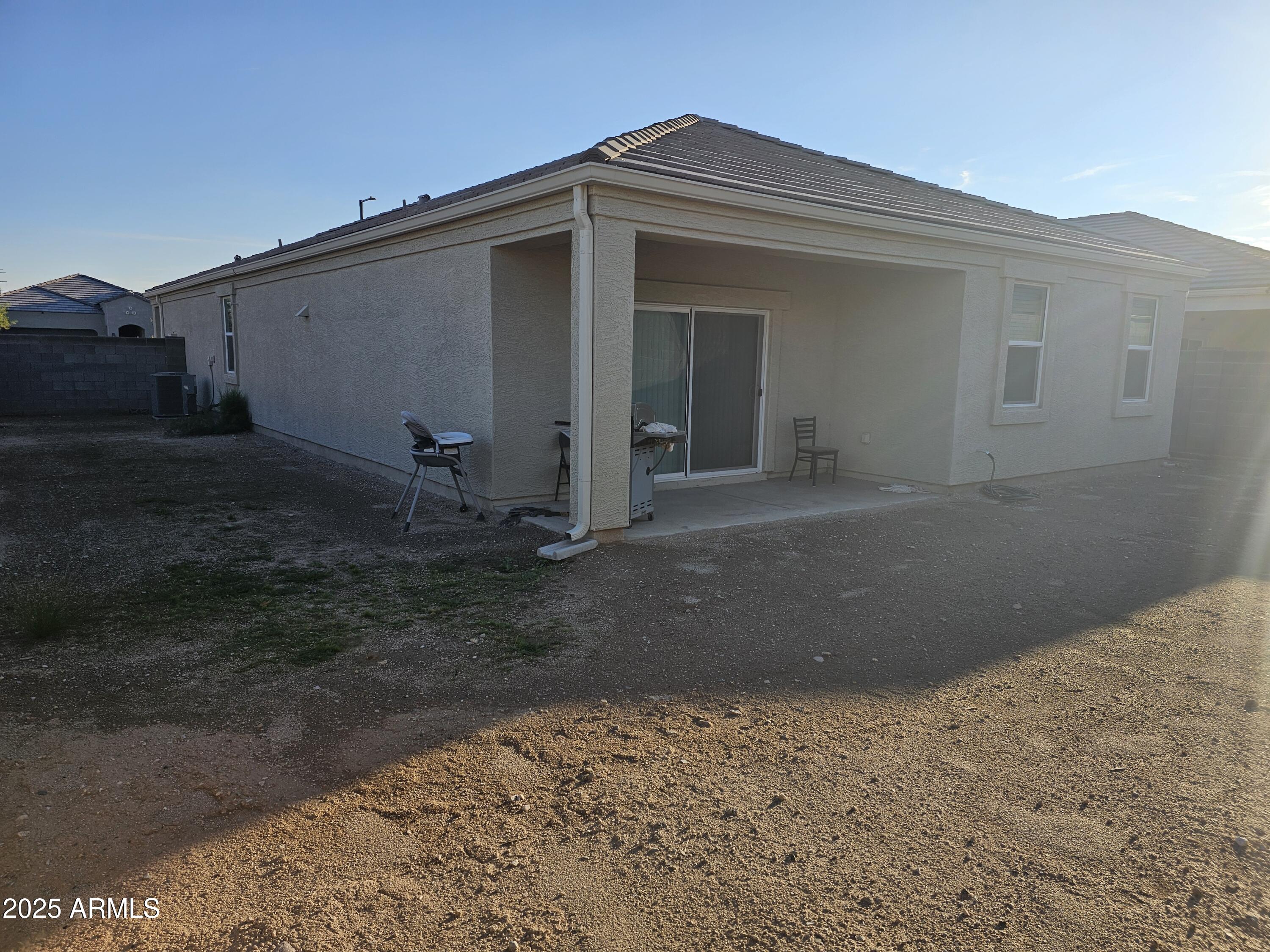 18832 W MADISON Street