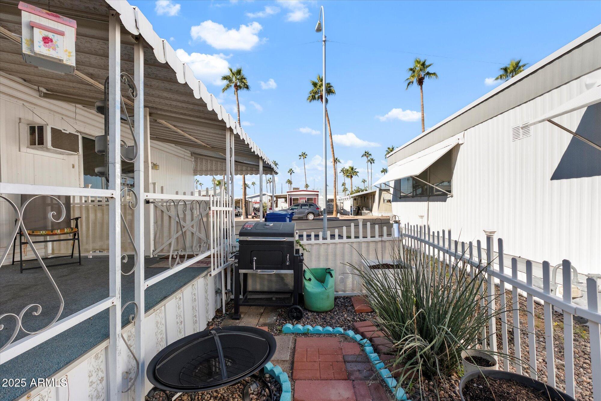 7807 E MAIN Street D27