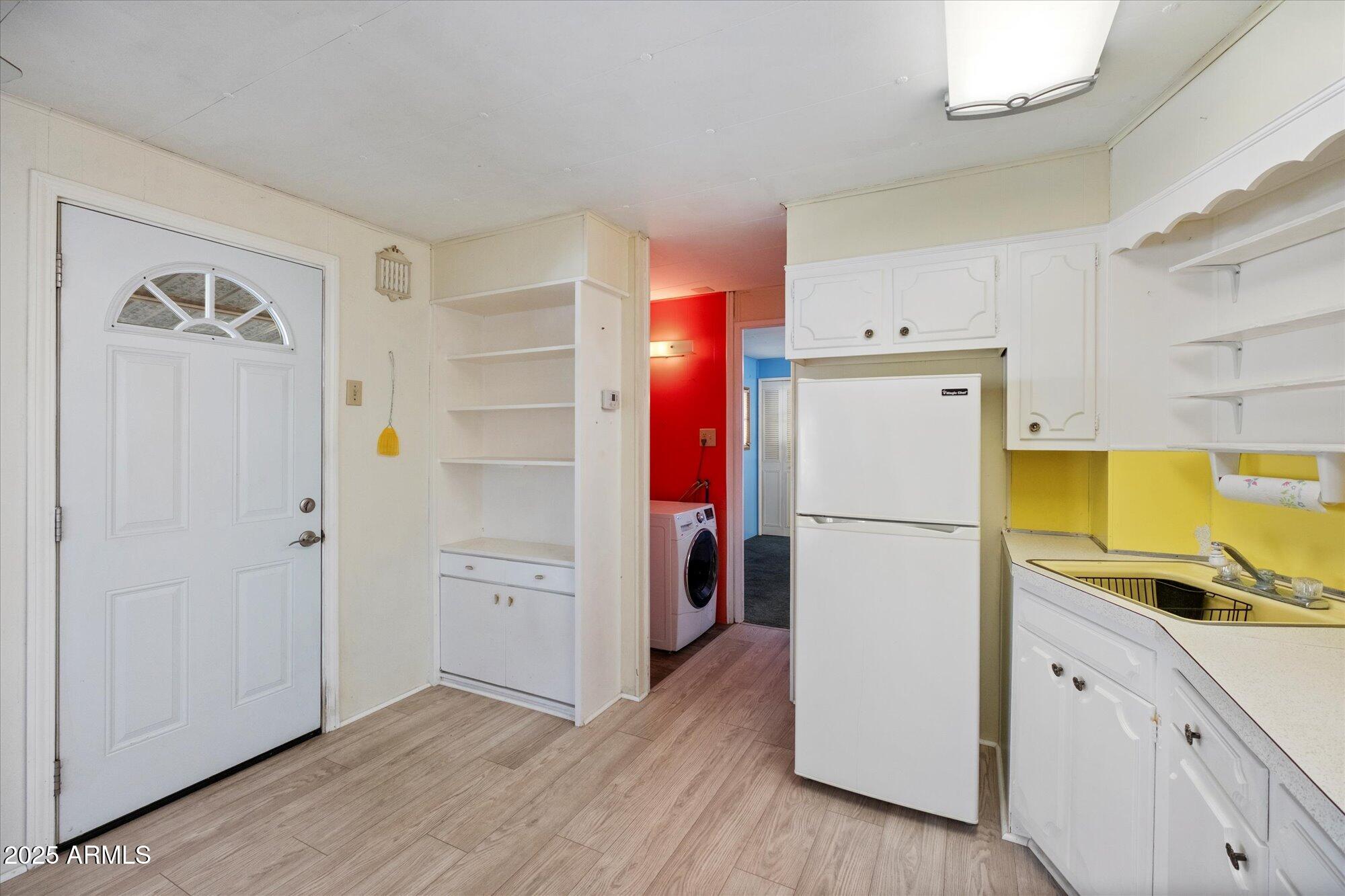 7807 E MAIN Street D27