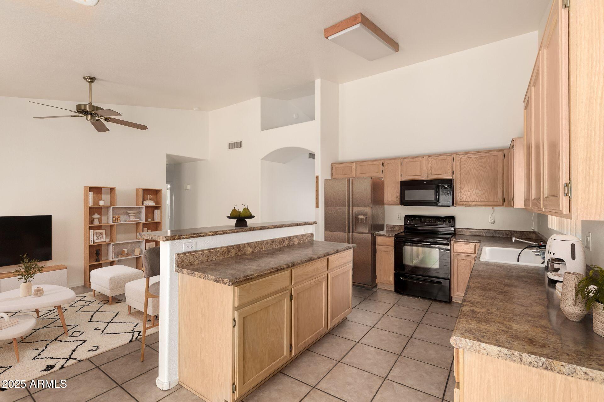 537 W PALO VERDE Street