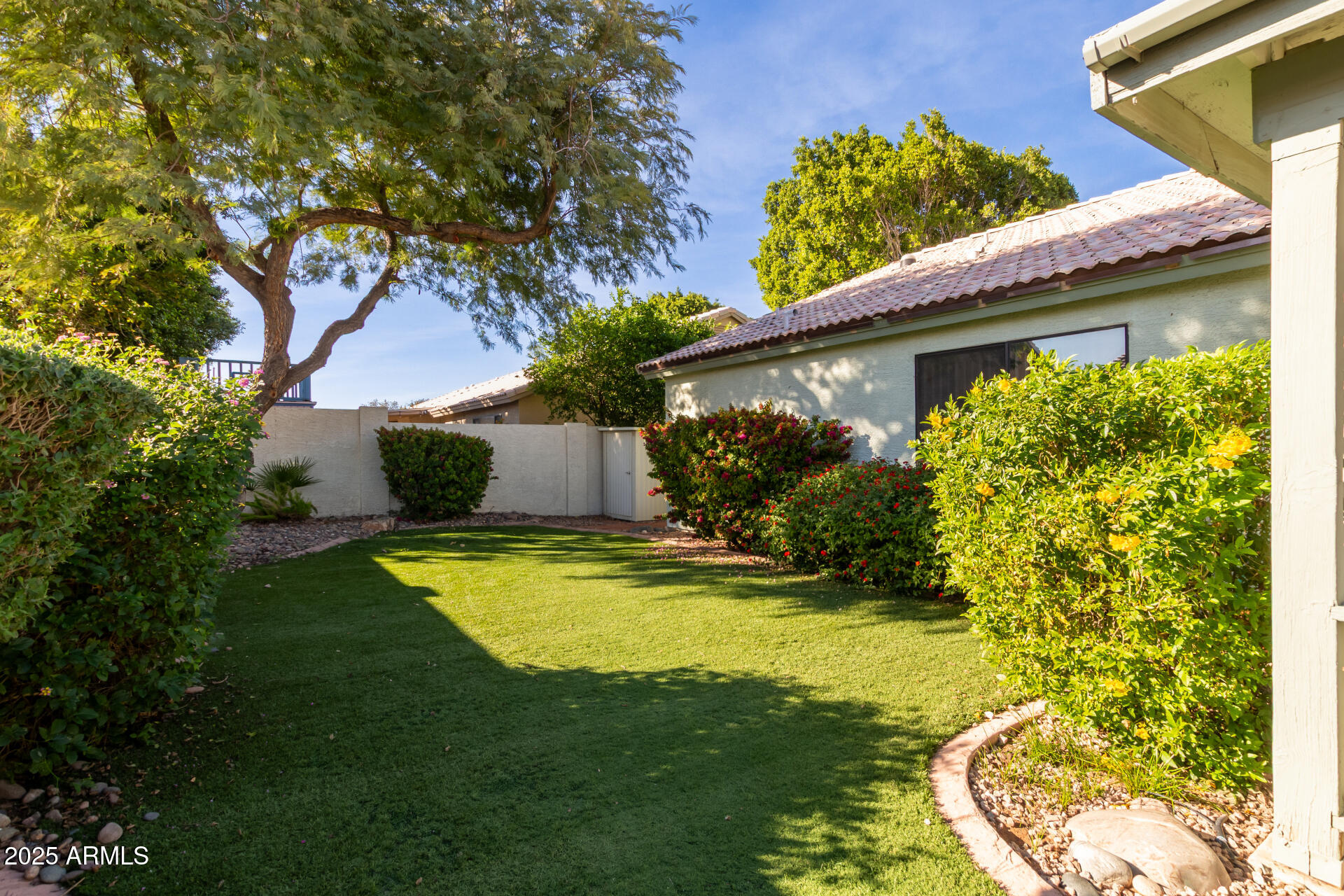 537 W PALO VERDE Street