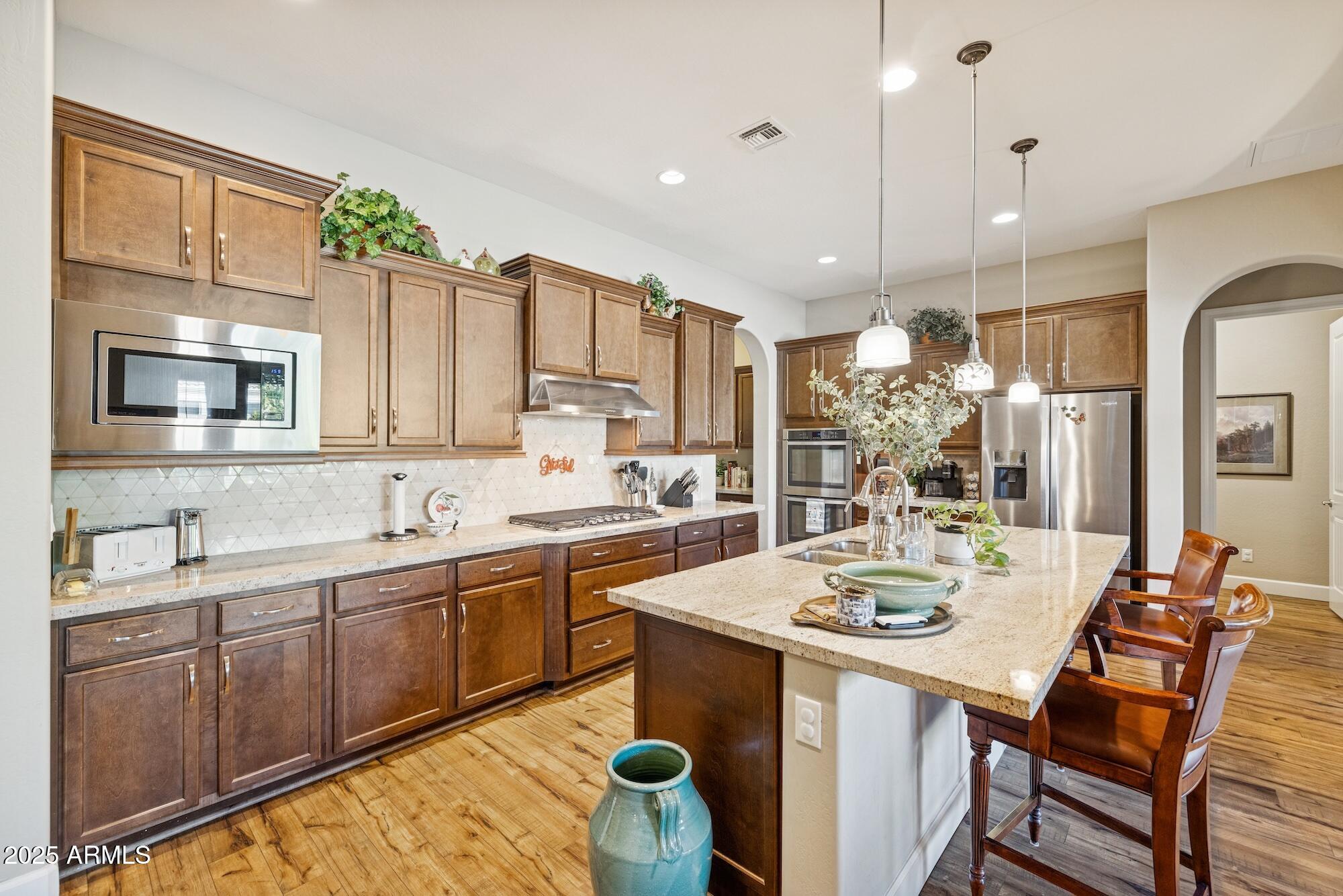 3962 E REDWOOD Place