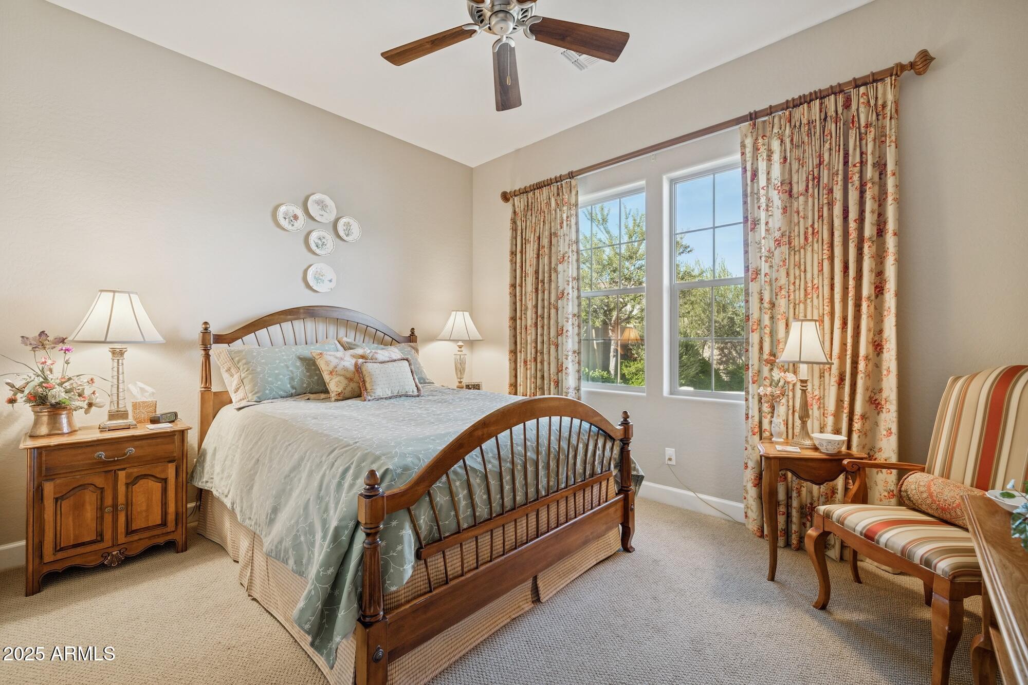 3962 E REDWOOD Place