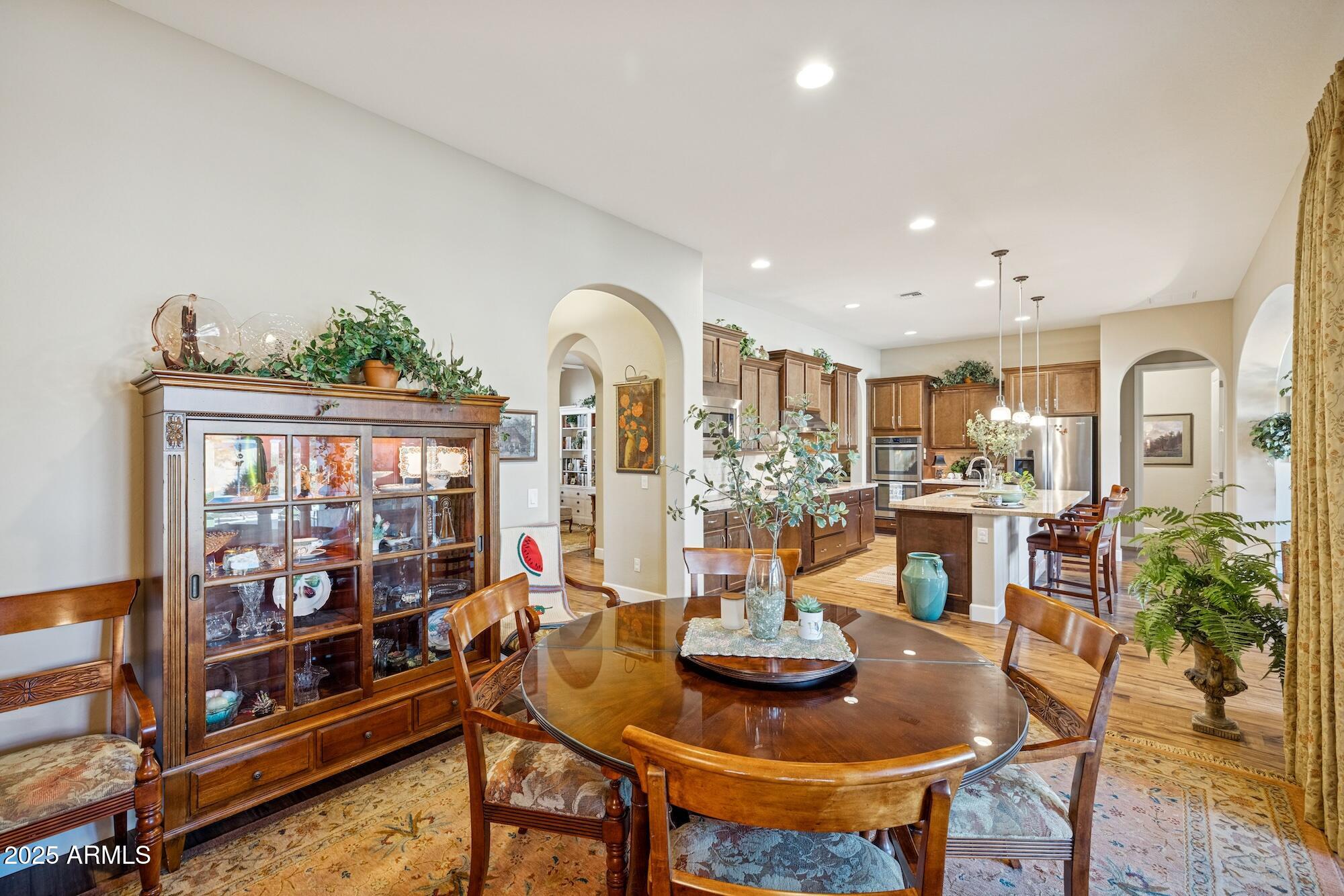 3962 E REDWOOD Place