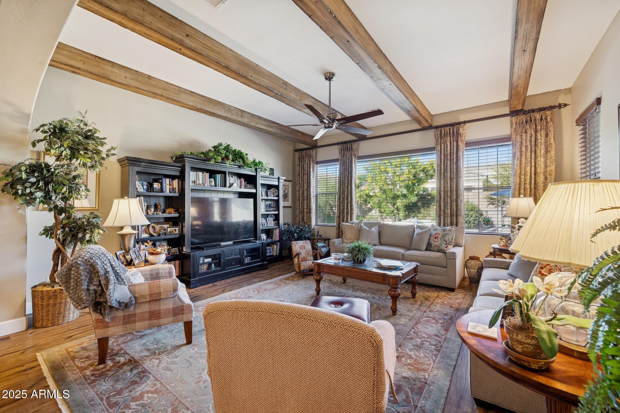 3962 E REDWOOD Place