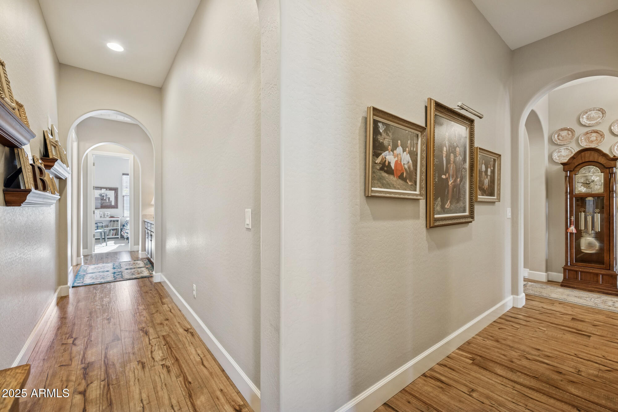 3962 E REDWOOD Place