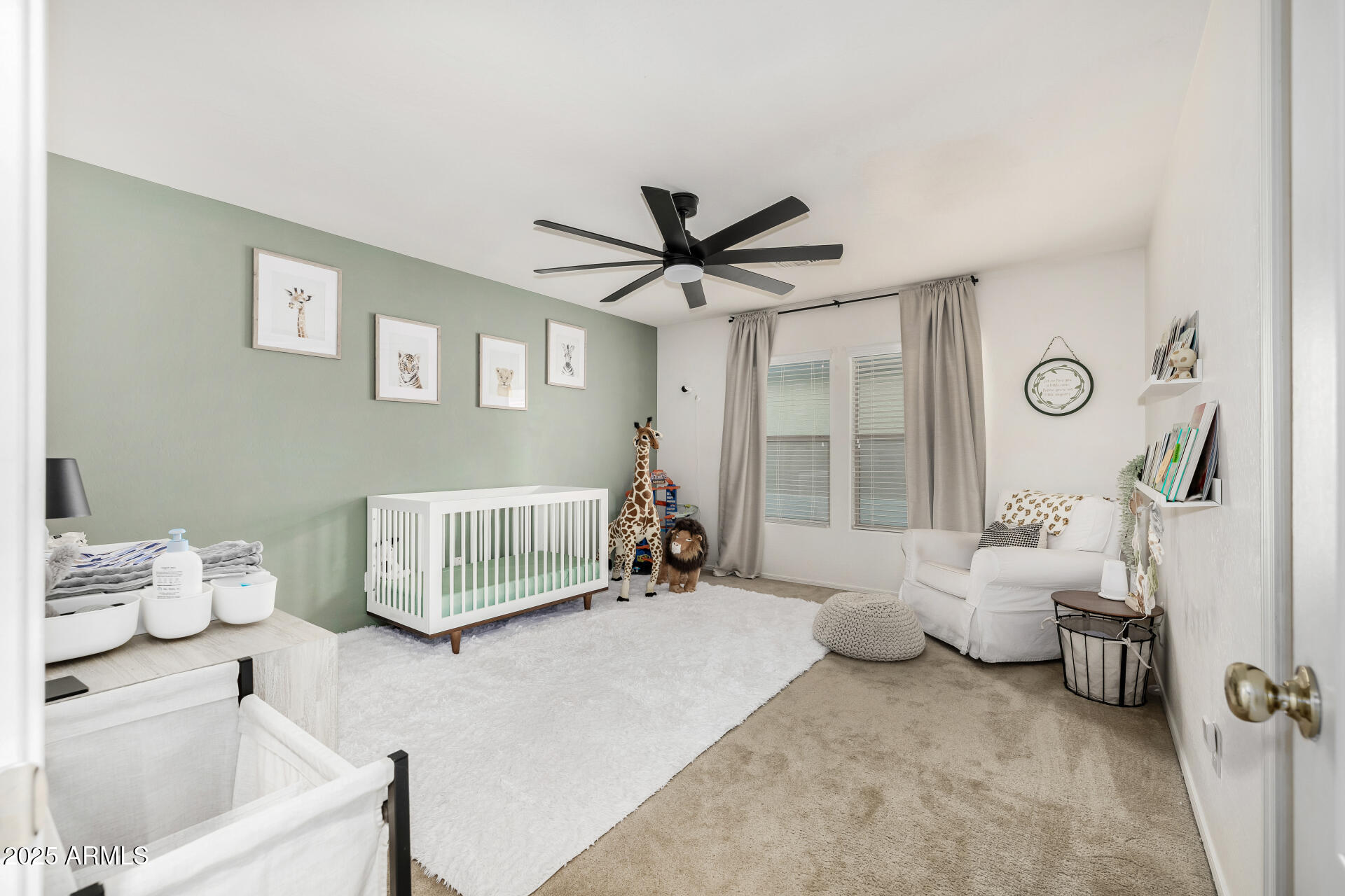 1644 E CIELO GRANDE Avenue