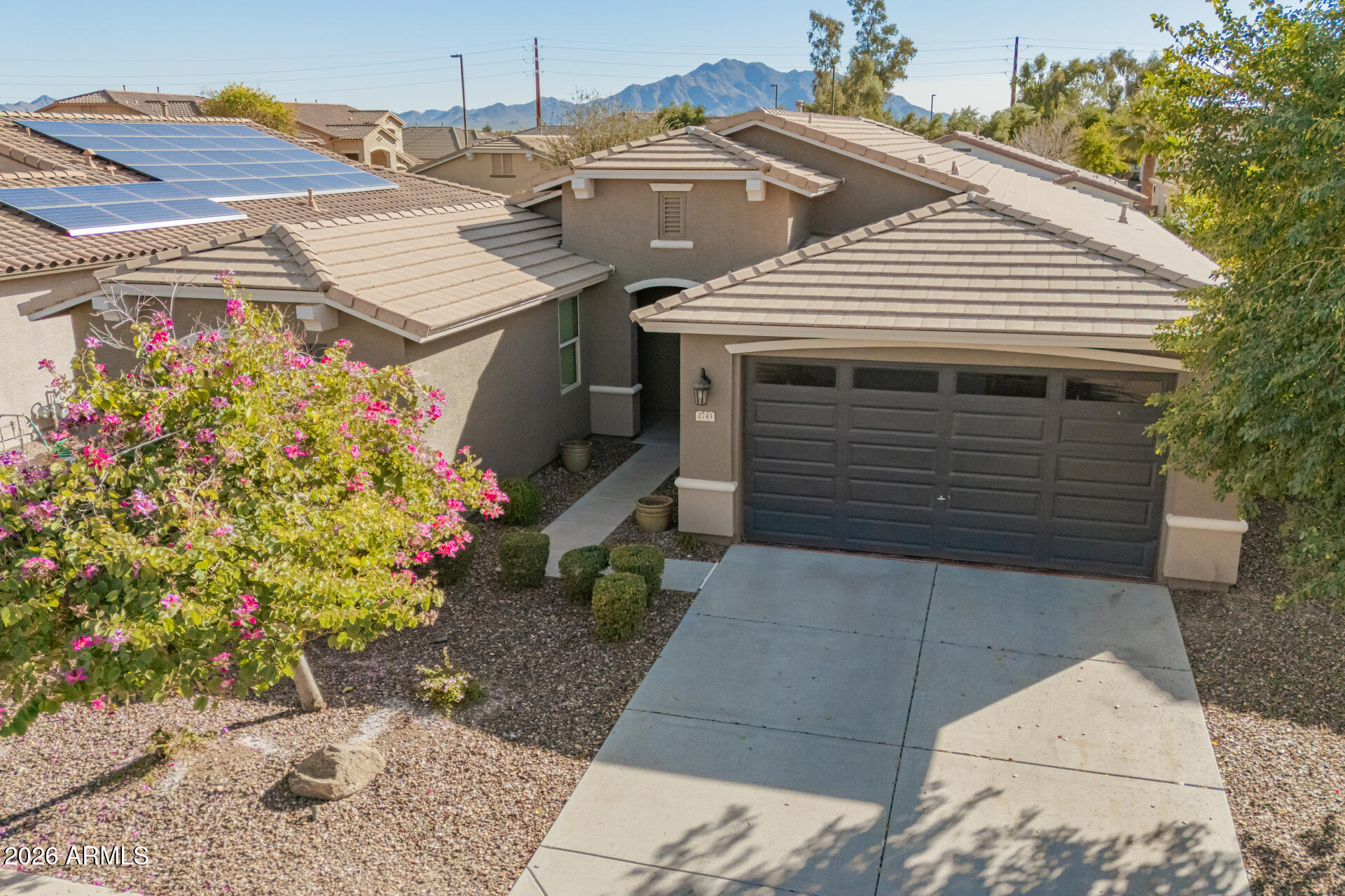 2743 E NARROWLEAF Drive