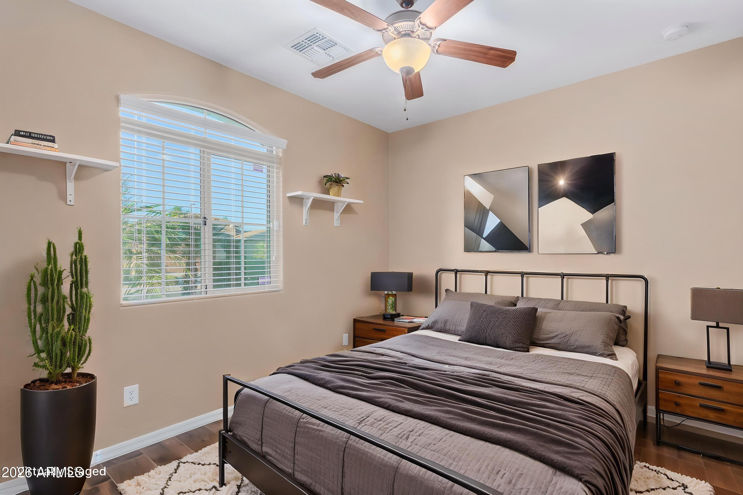 2743 E NARROWLEAF Drive
