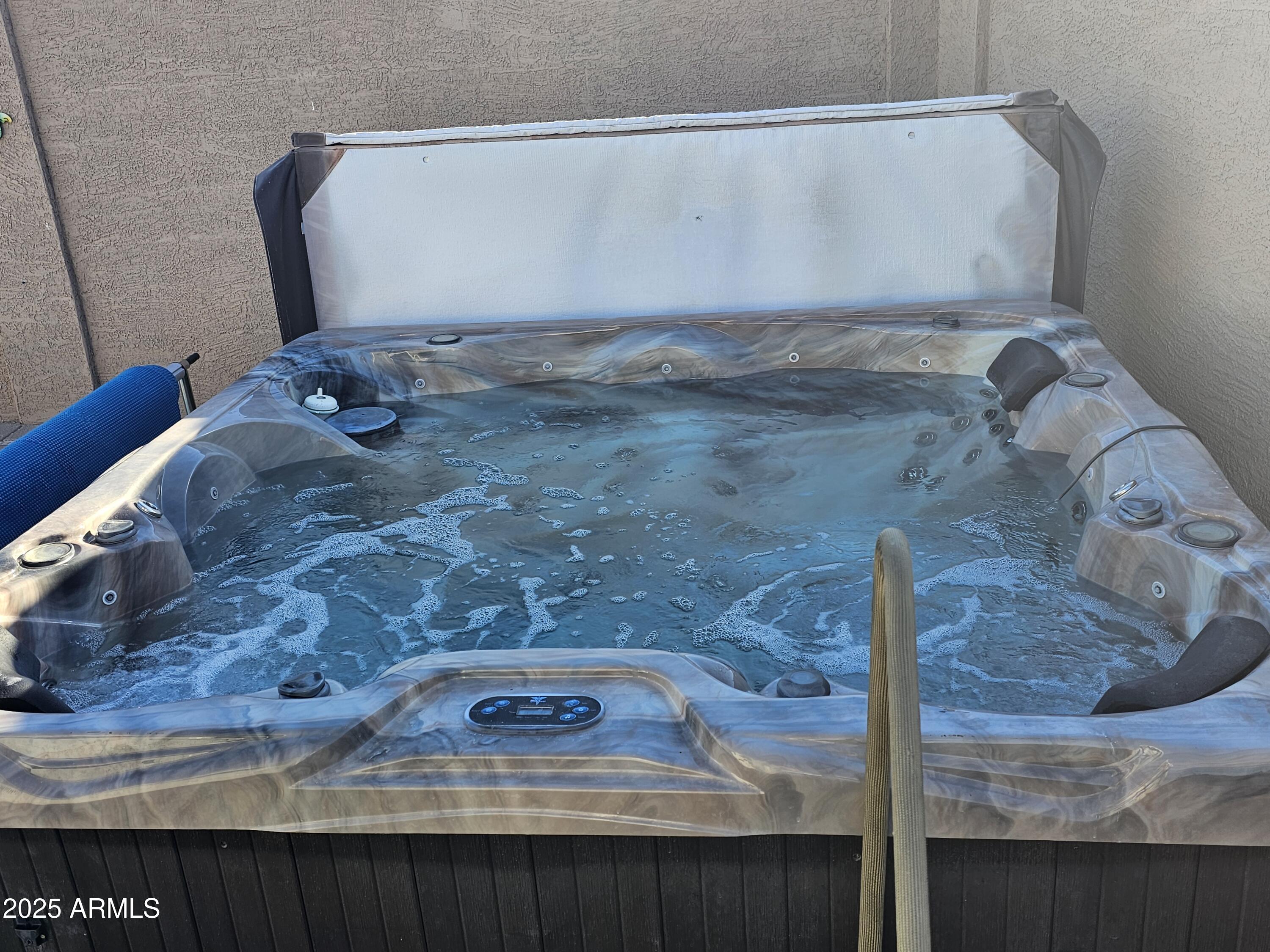 18789 W JEFFERSON Street