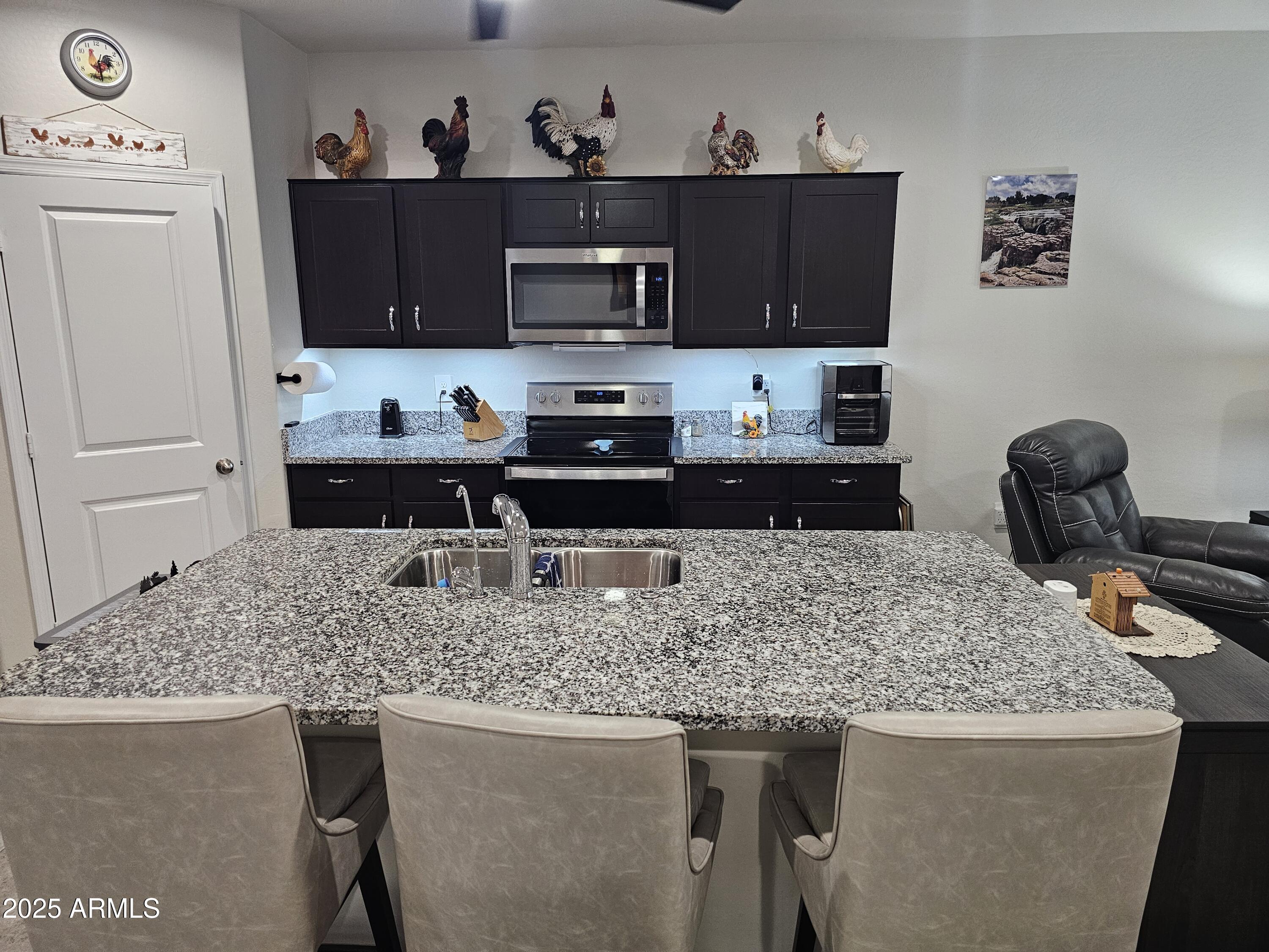 18789 W JEFFERSON Street